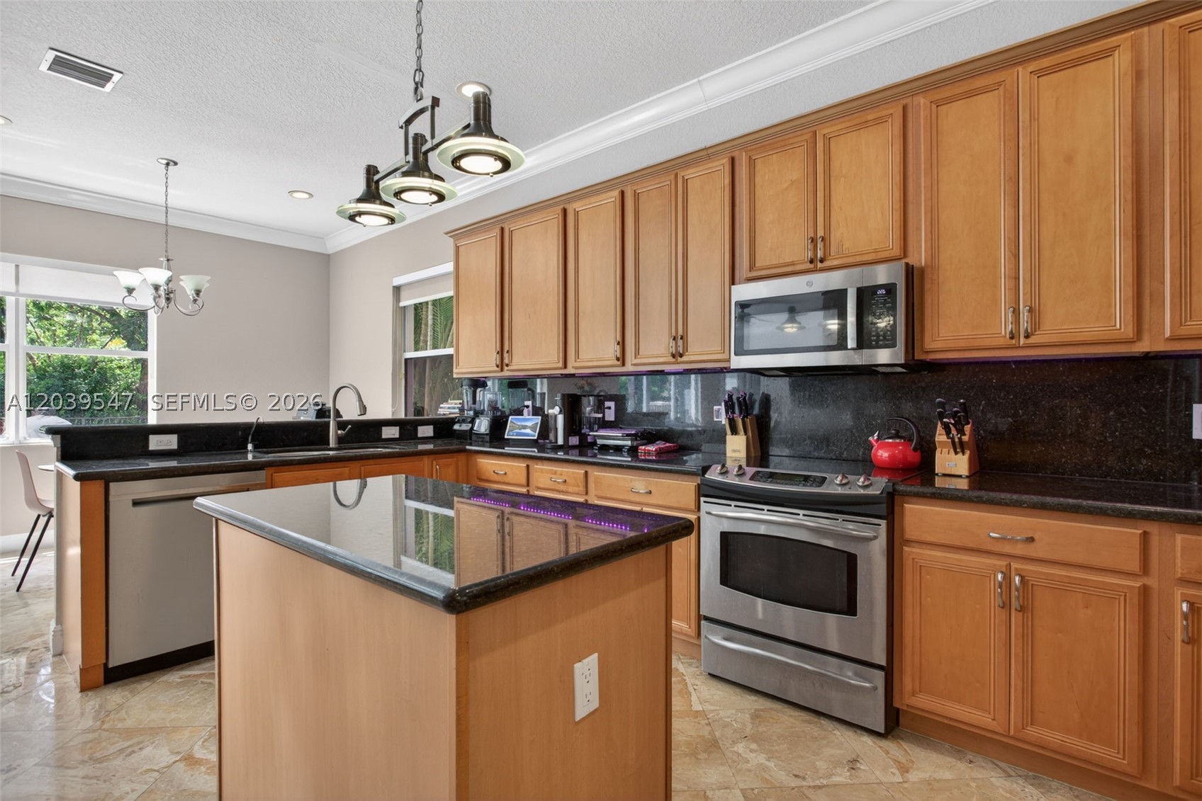 4907 Cypress Way, Coconut Creek FL 33073