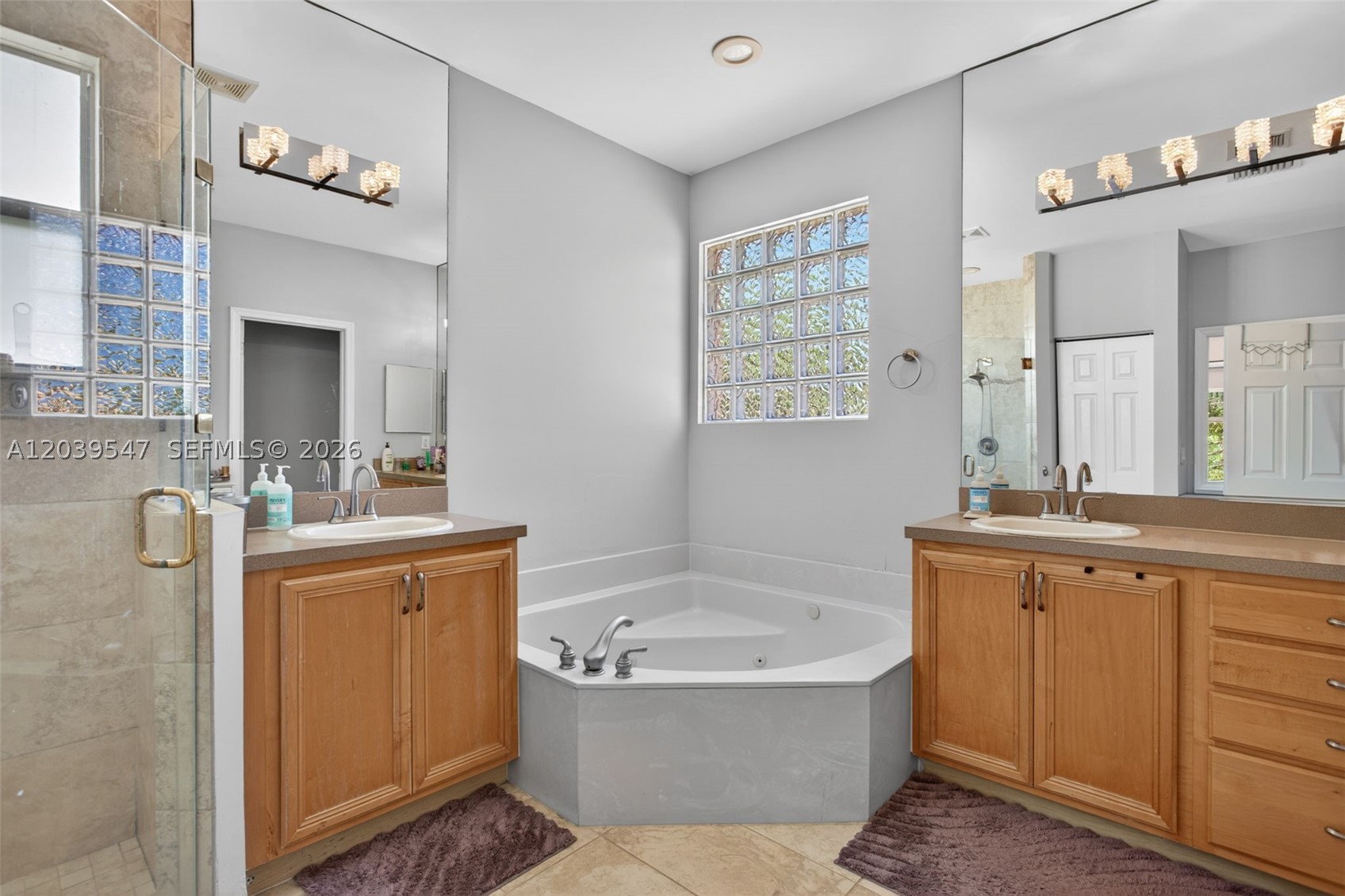 4907 Cypress Way, Coconut Creek FL 33073