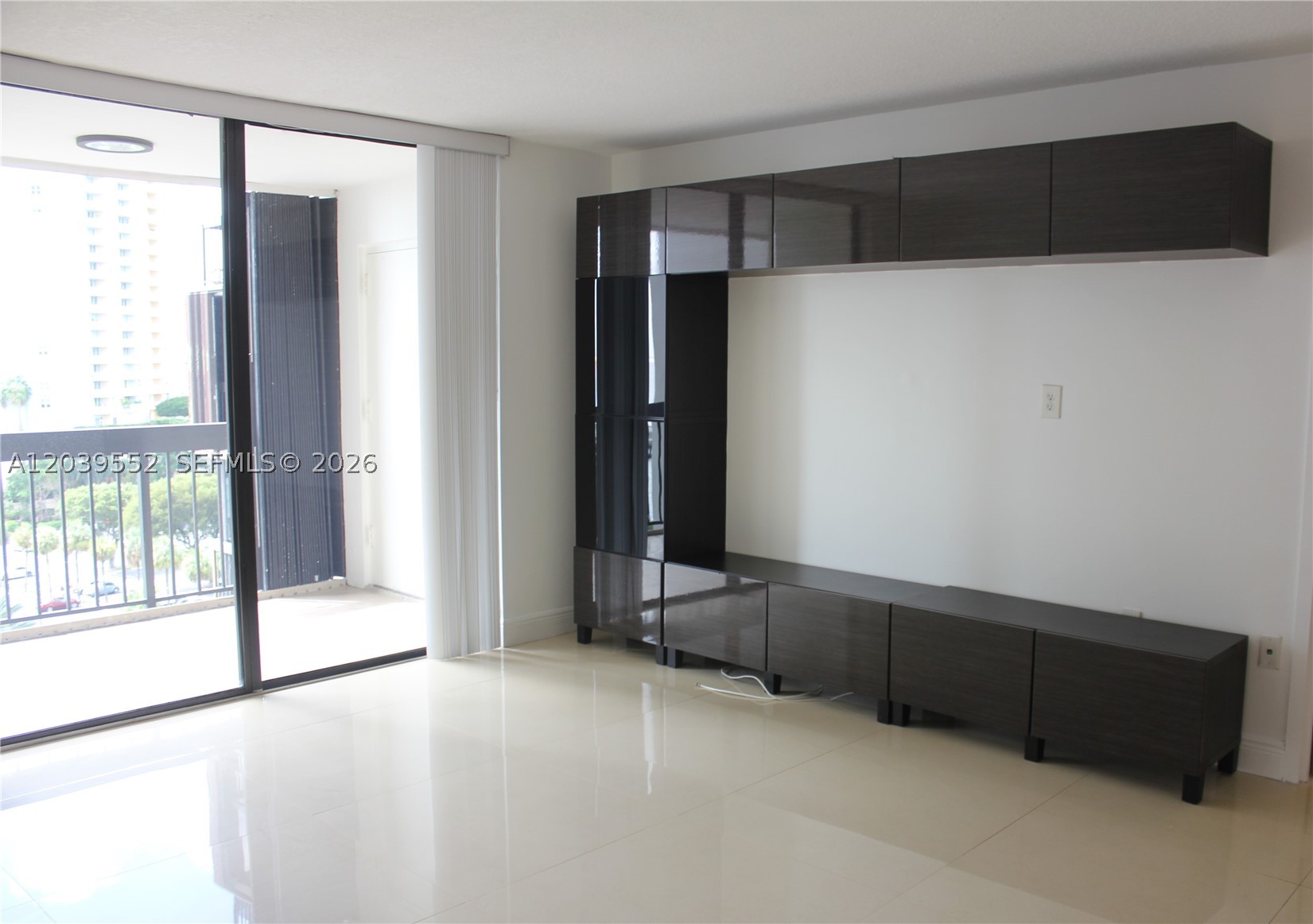 2333 Brickell Ave #1004, Miami FL 33129