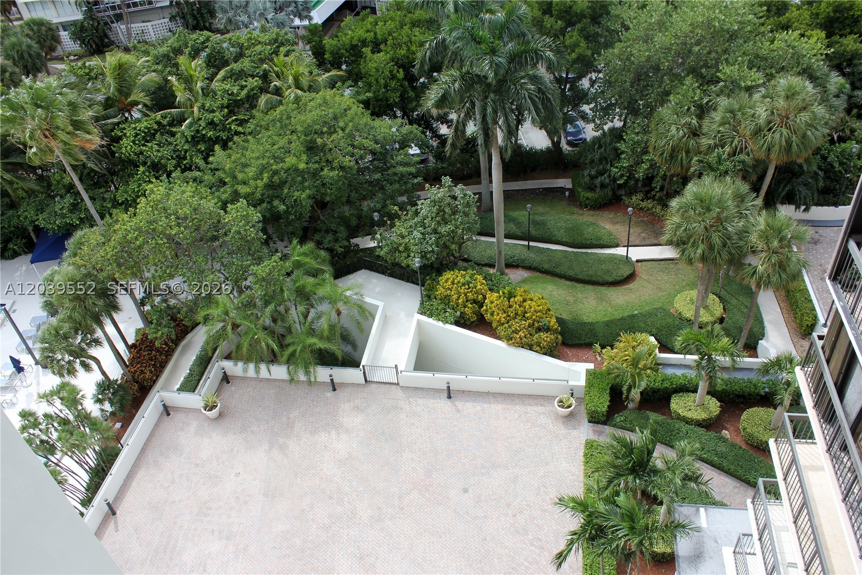 2333 Brickell Ave #1004, Miami FL 33129