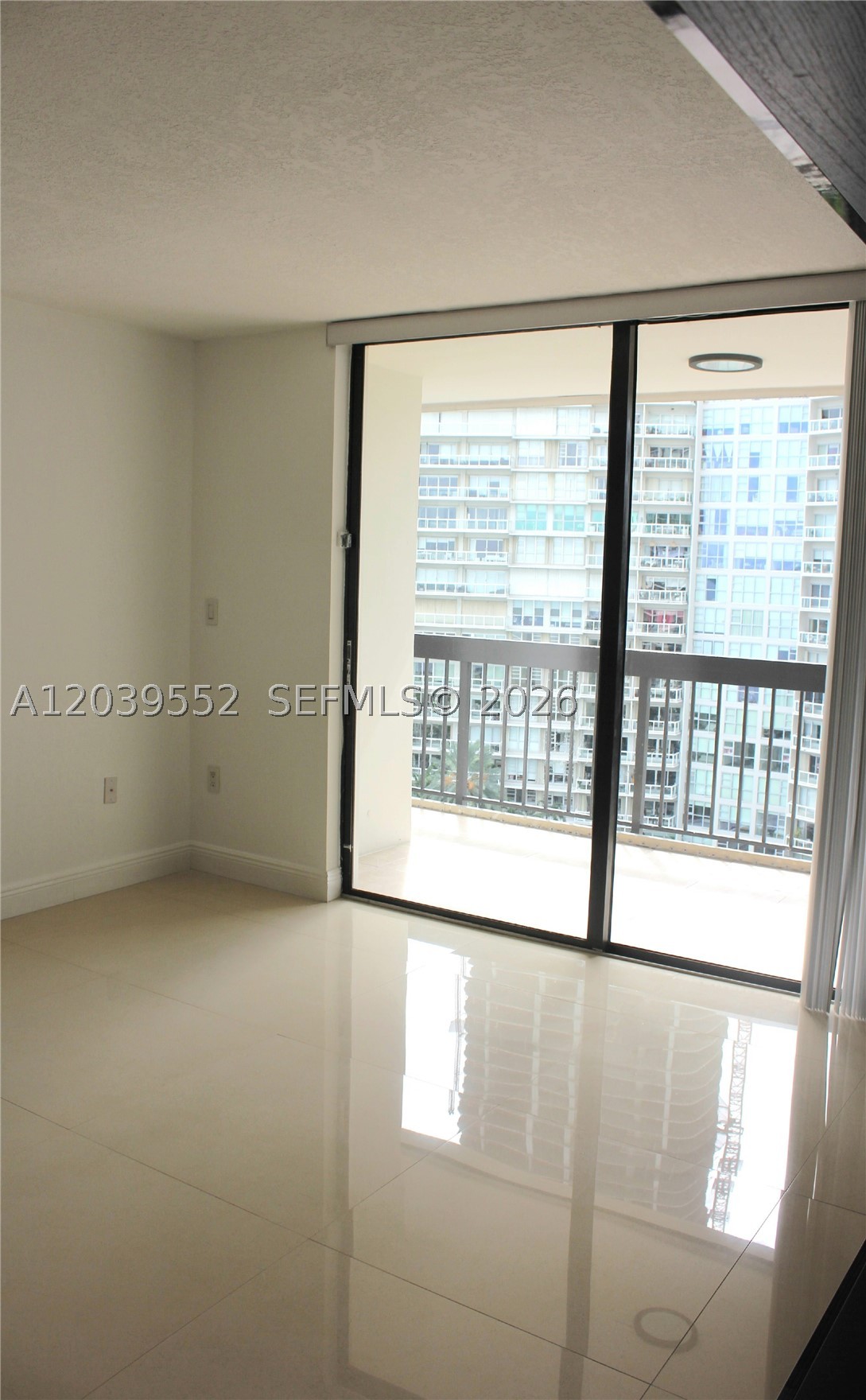 2333 Brickell Ave #1004, Miami FL 33129