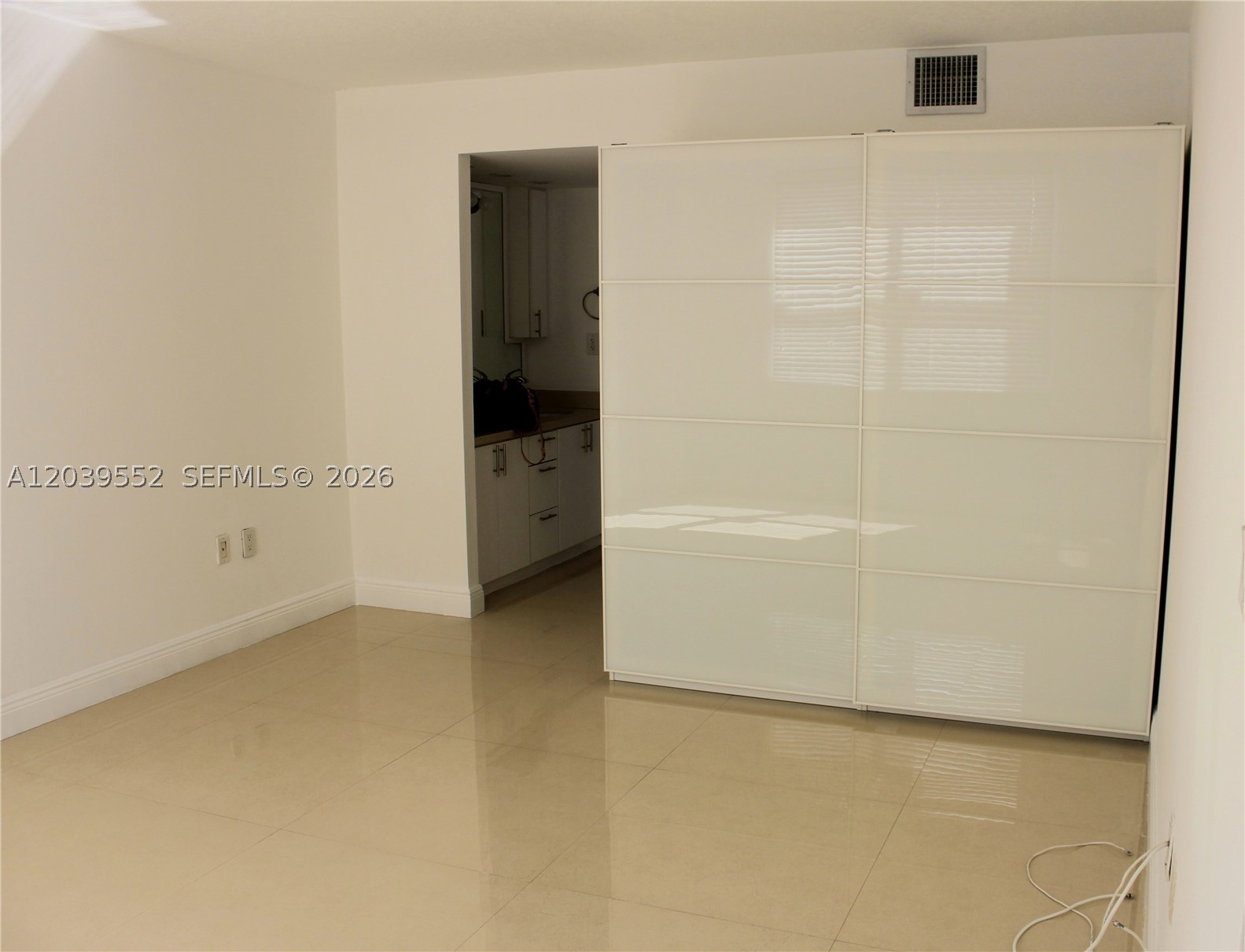 2333 Brickell Ave #1004, Miami FL 33129