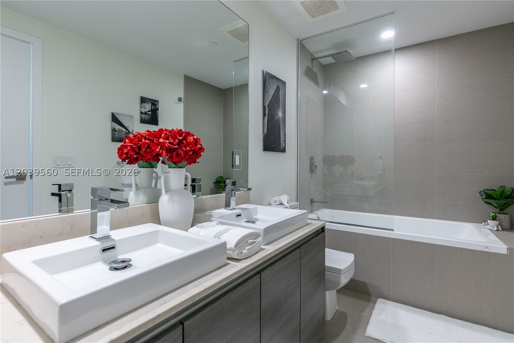 1080 Brickell Ave #4103, Miami FL 33131