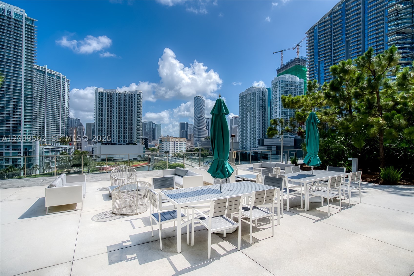 88 SW 7th St #1006, Miami FL 33130