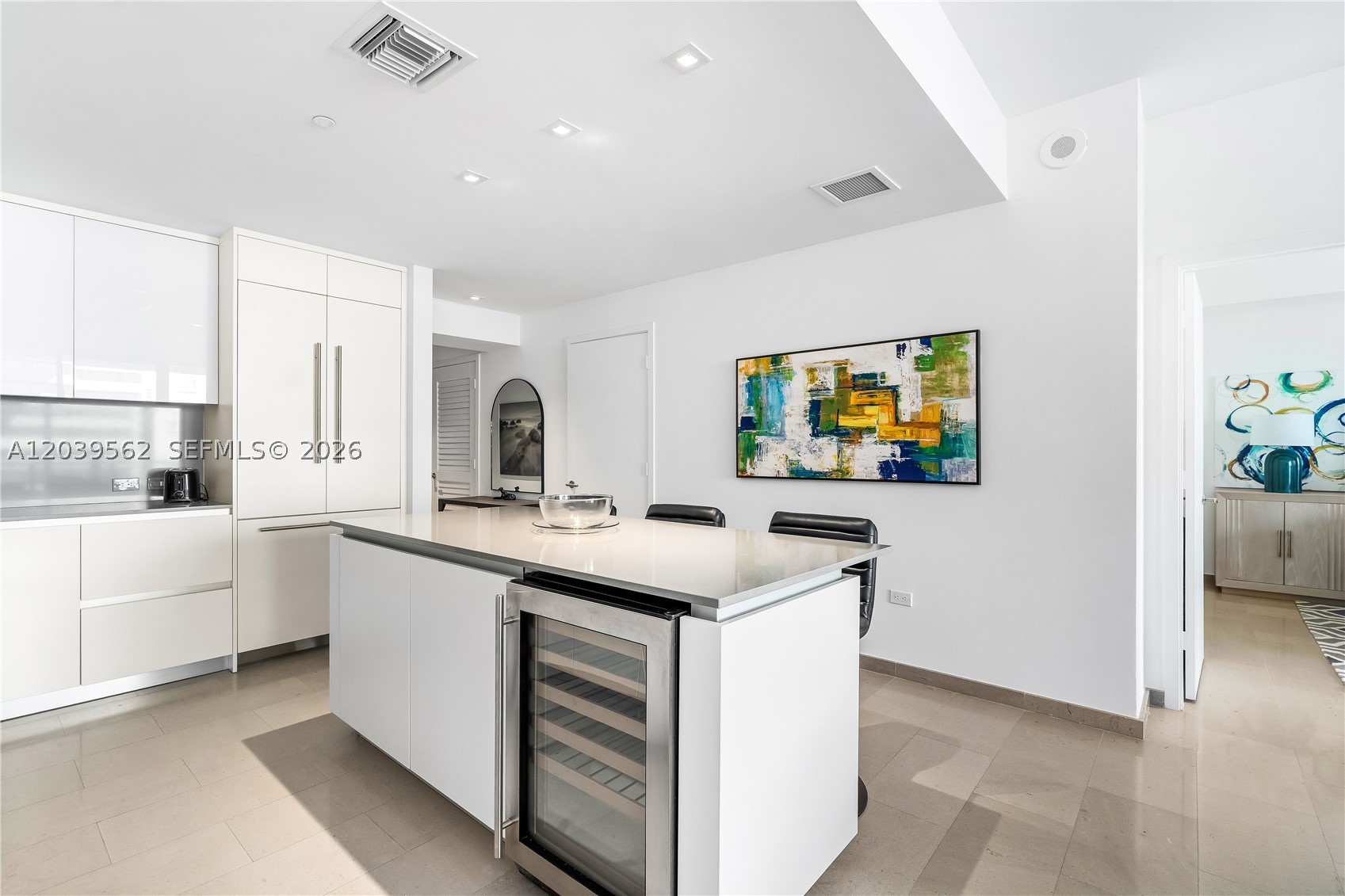 88 SW 7th St #1006, Miami FL 33130