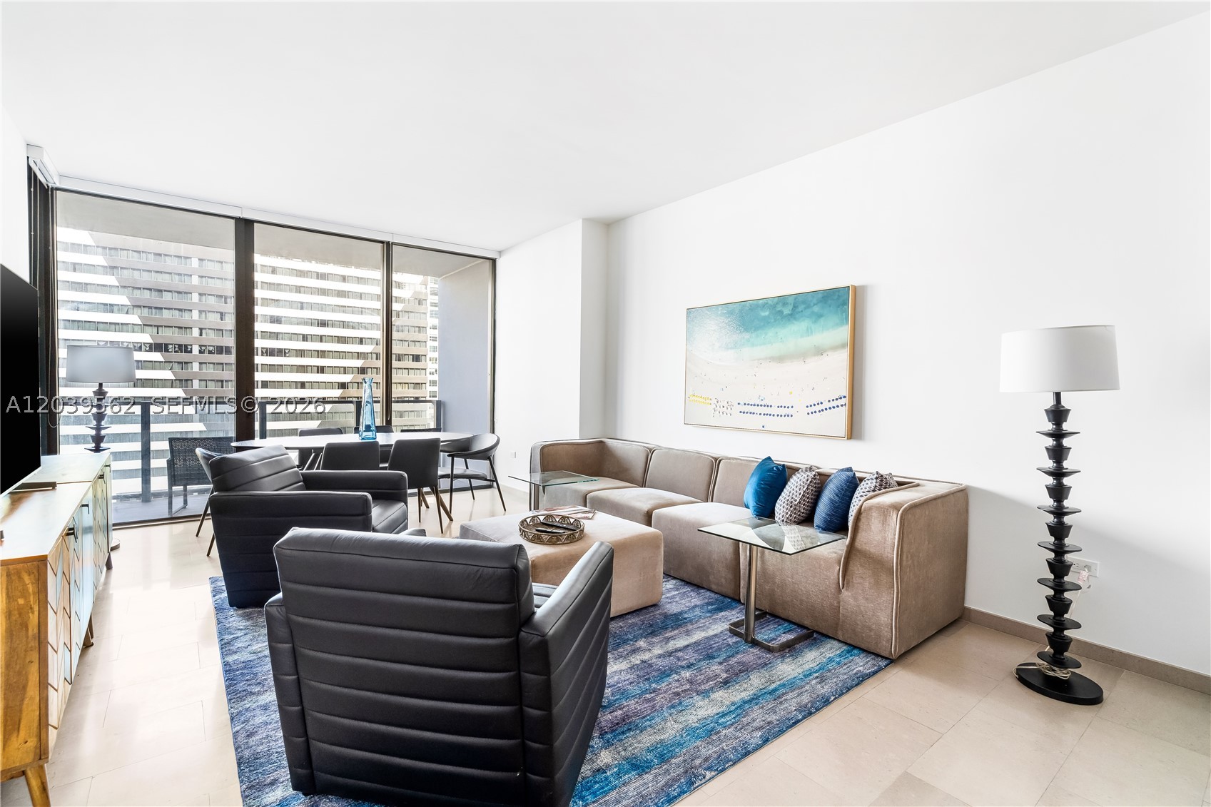 88 SW 7th St #1006, Miami FL 33130