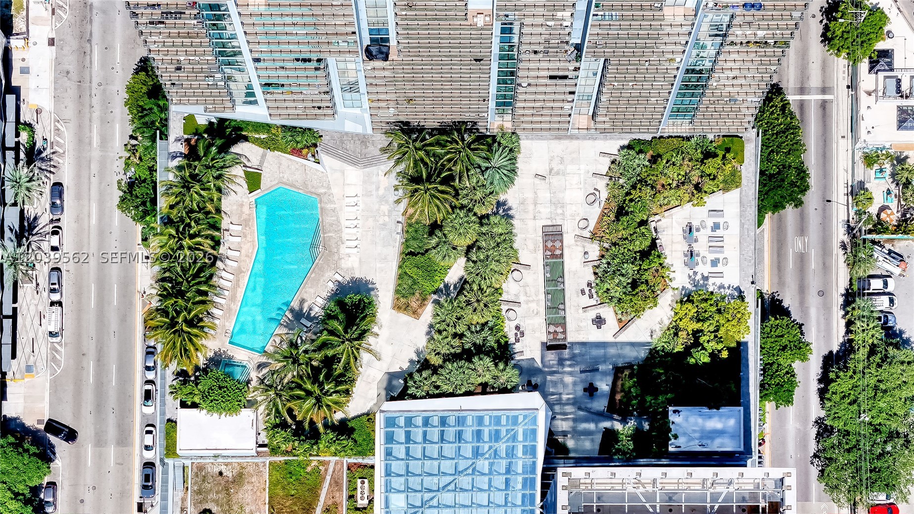 88 SW 7th St #1006, Miami FL 33130
