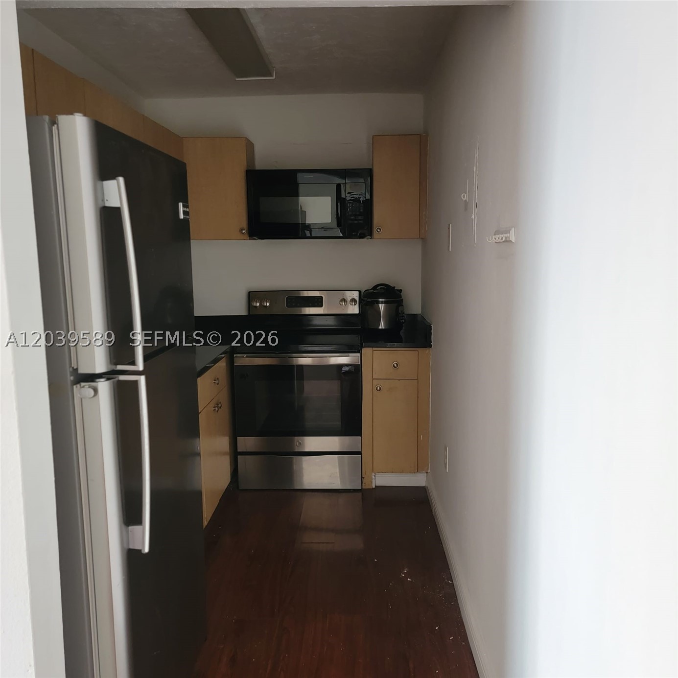 4841 NW 7th St #201-4, Miami FL 33126