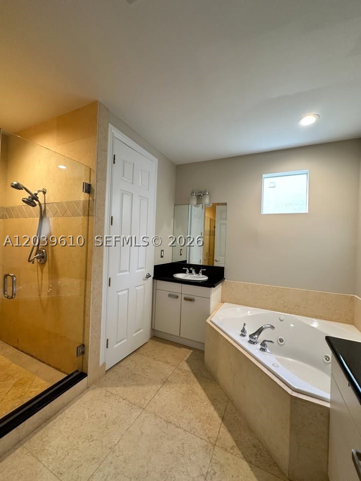 409 SW 5th St #1, Fort Lauderdale FL 33315