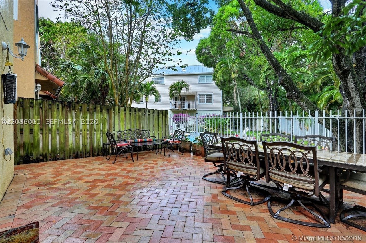 409 SW 5th St #1, Fort Lauderdale FL 33315
