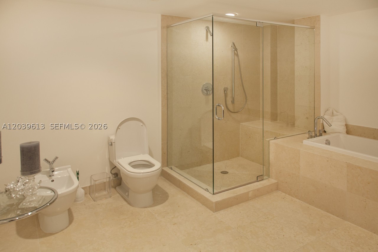 465 Brickell Ave #4703, Miami FL 33131
