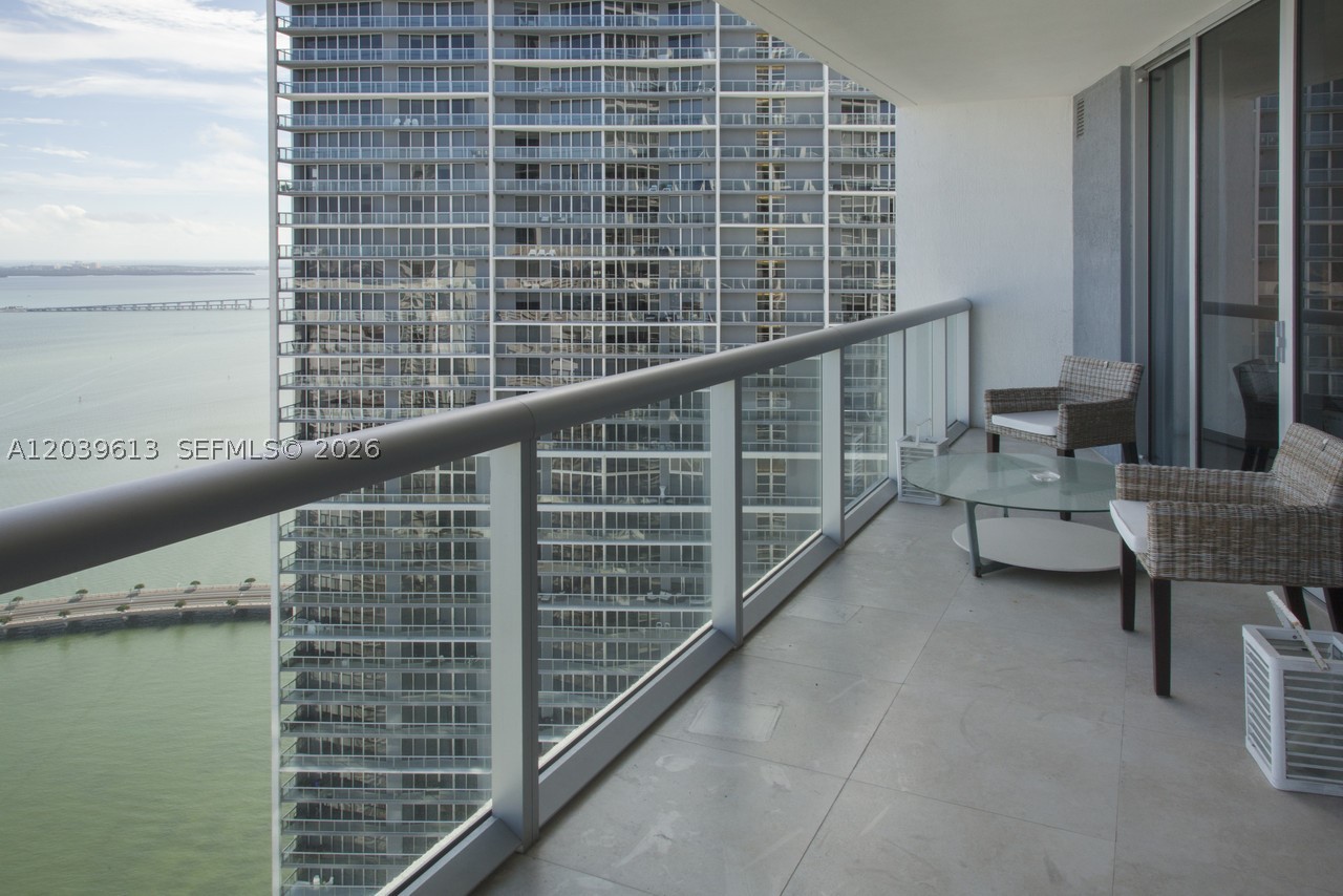 465 Brickell Ave #4703, Miami FL 33131