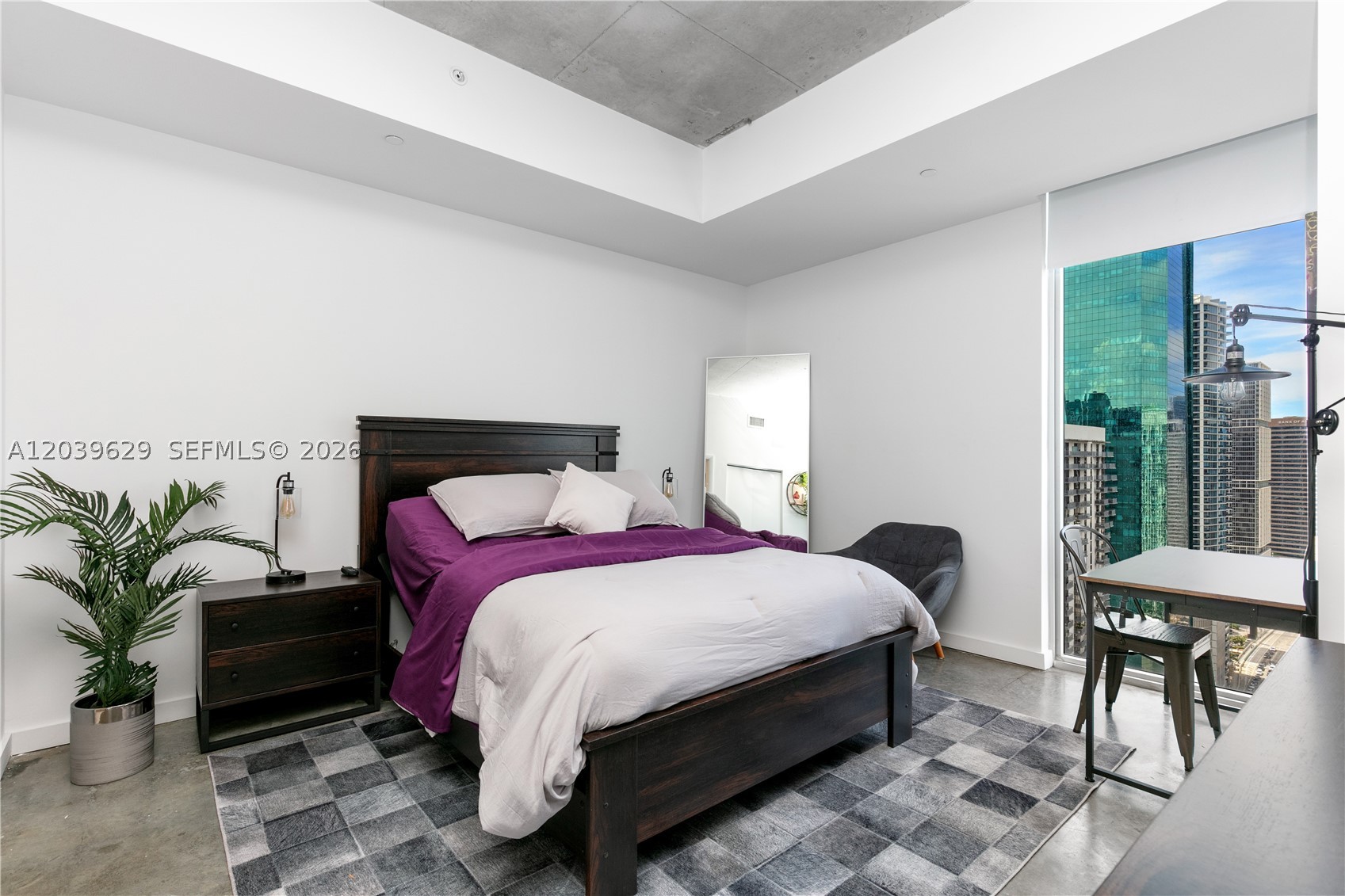 151 SE 1st St #3103, Miami FL 33131