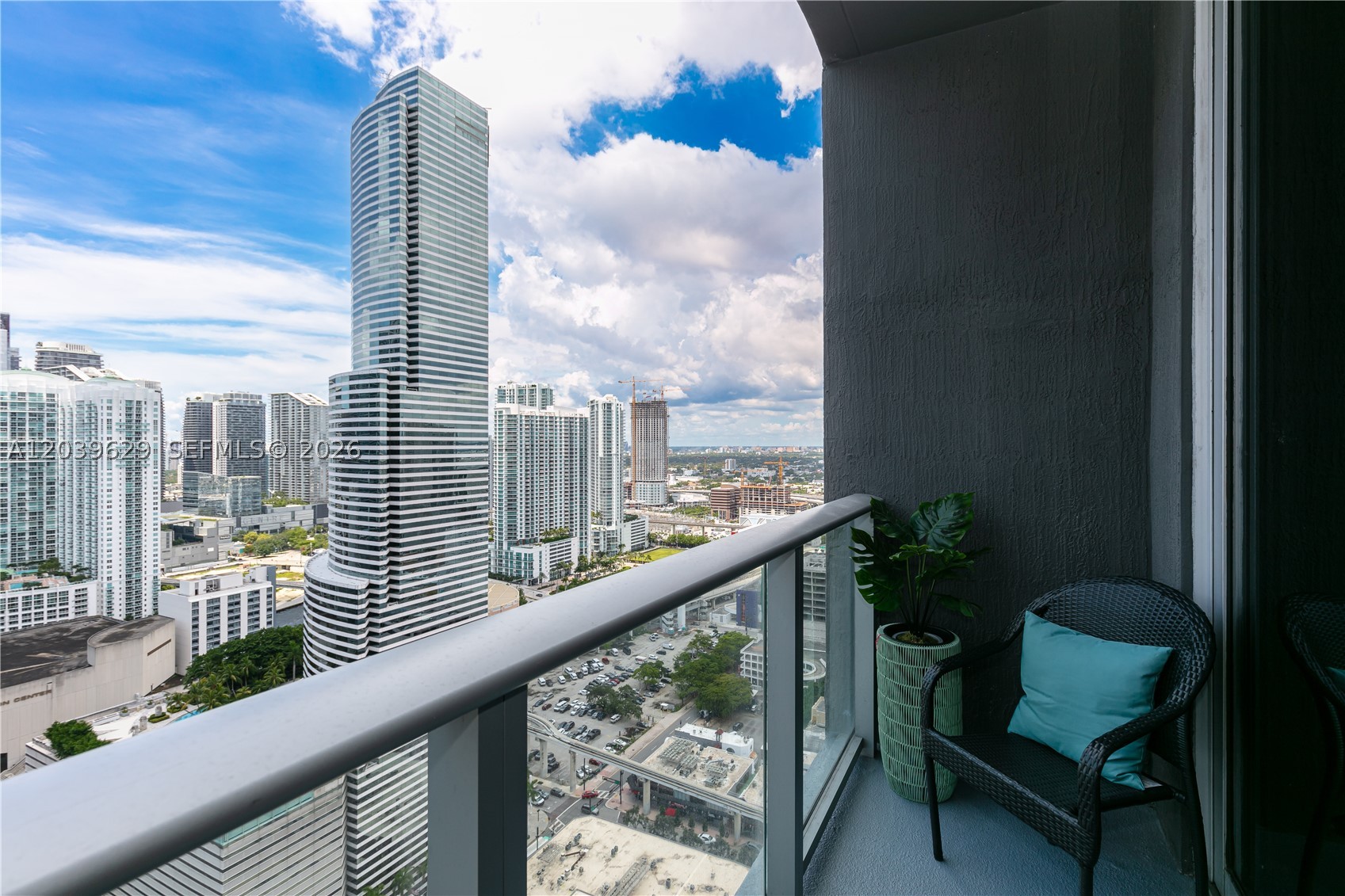 151 SE 1st St #3103, Miami FL 33131