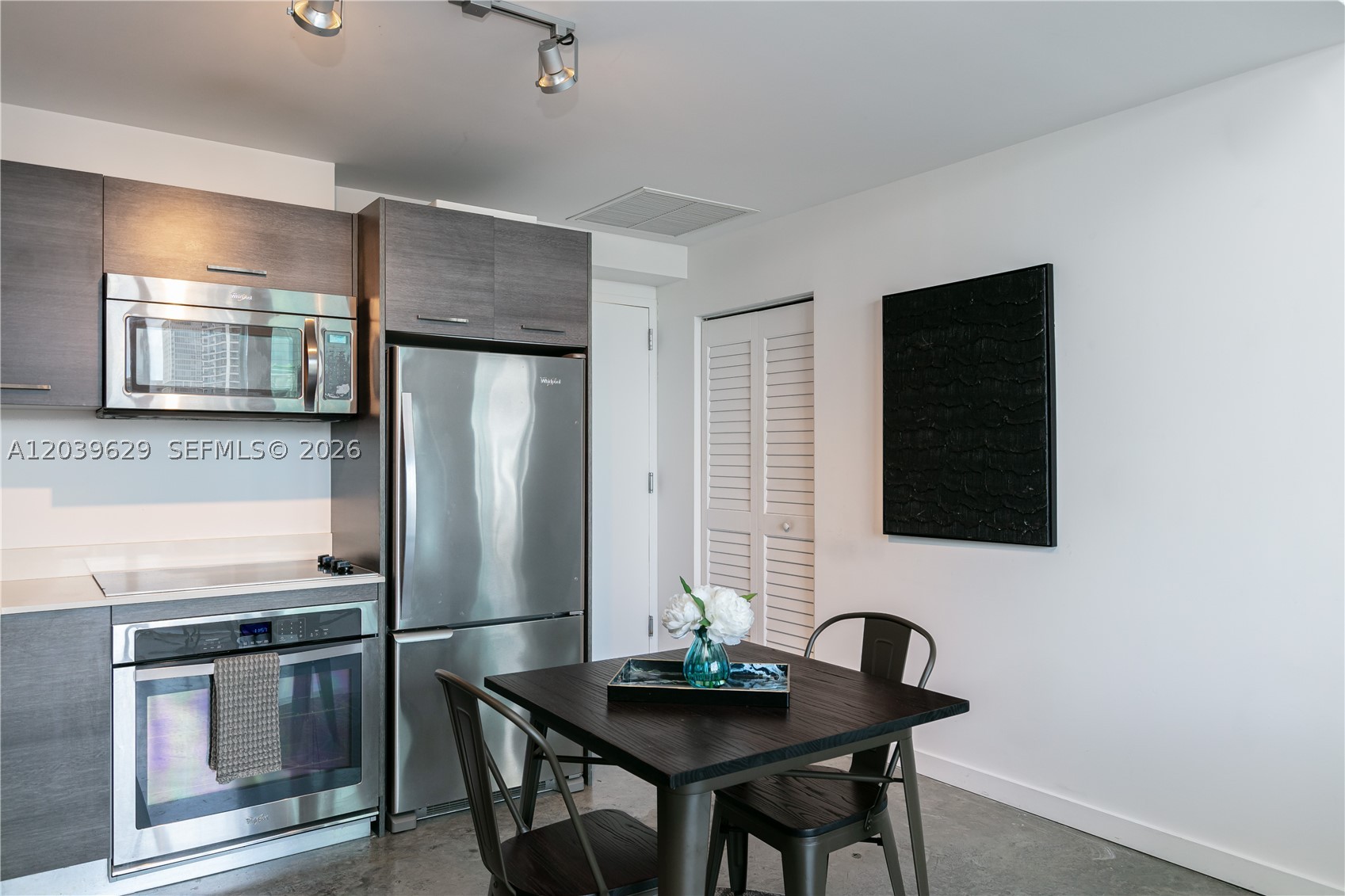 151 SE 1st St #3103, Miami FL 33131