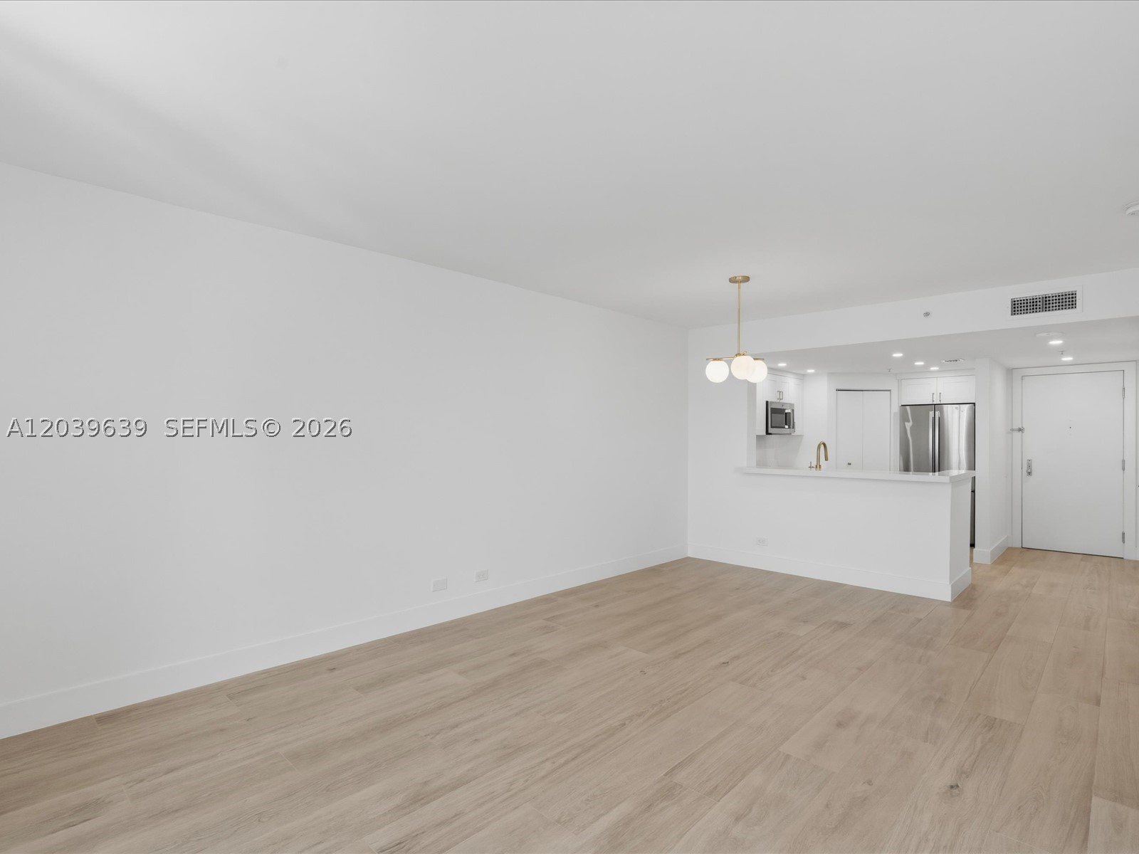 701 Brickell Key Blvd #1201, Miami FL 33131