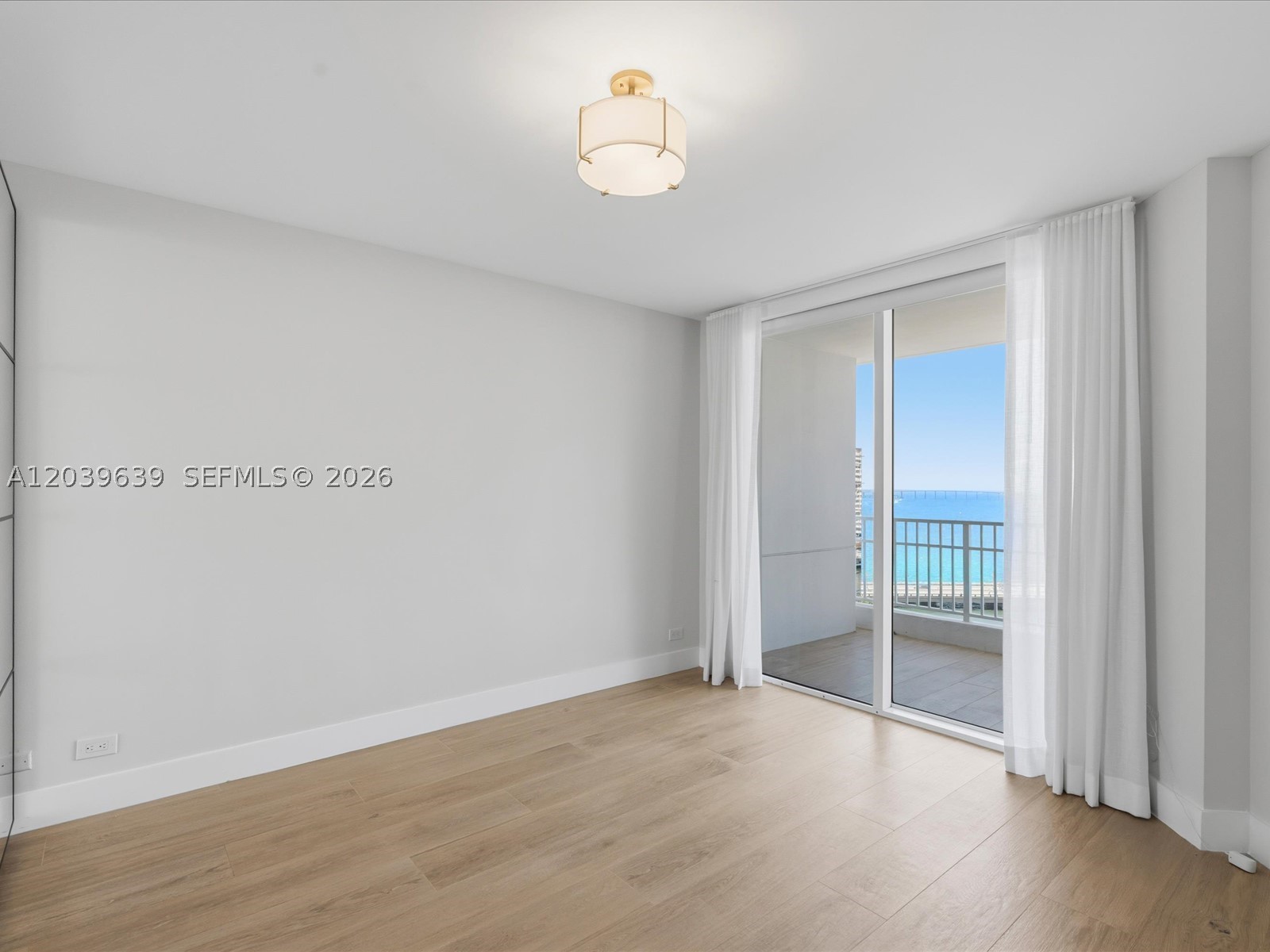 701 Brickell Key Blvd #1201, Miami FL 33131