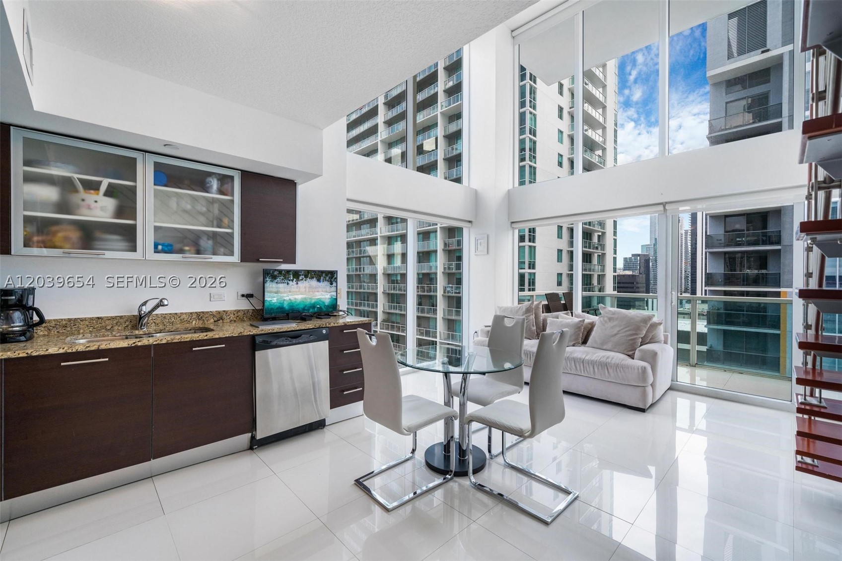 41 SE 5th St #1202, Miami FL 33131