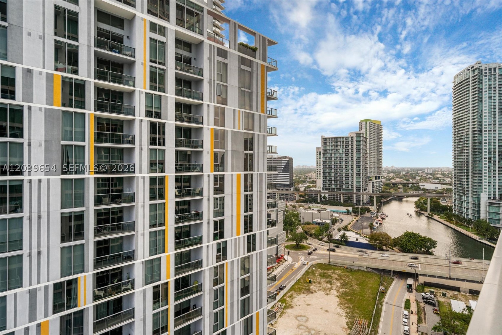 41 SE 5th St #1202, Miami FL 33131