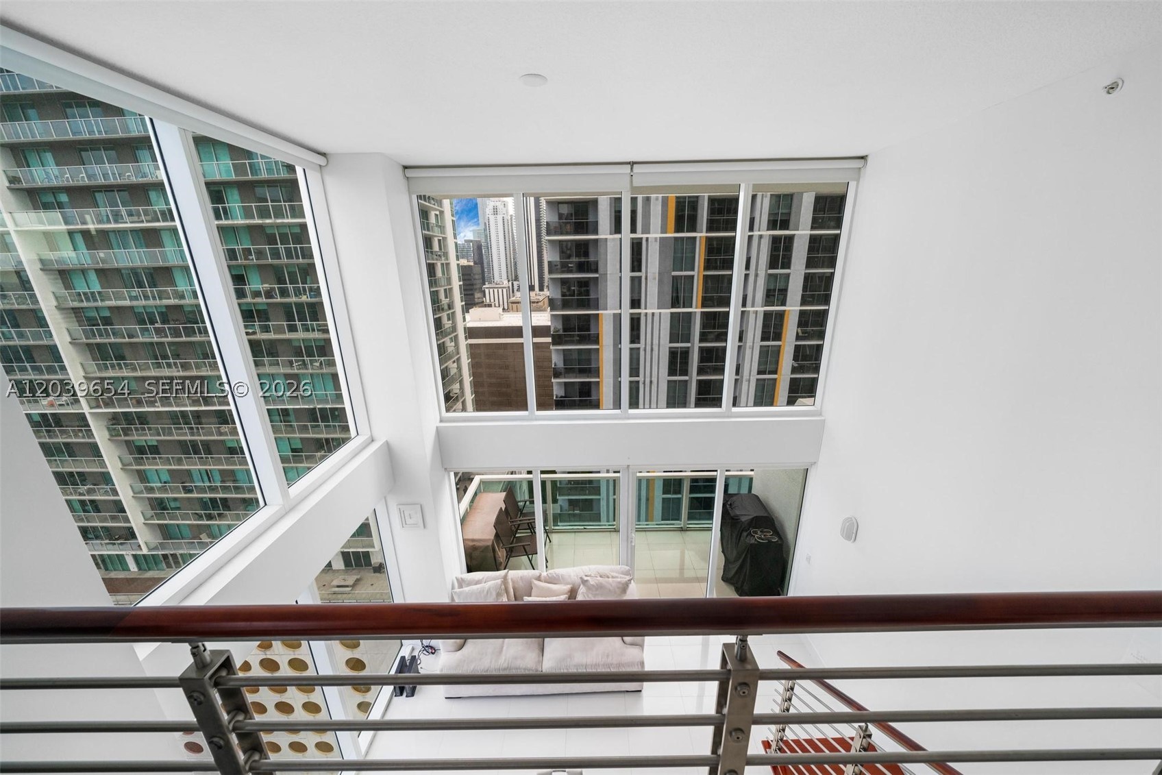 41 SE 5th St #1202, Miami FL 33131