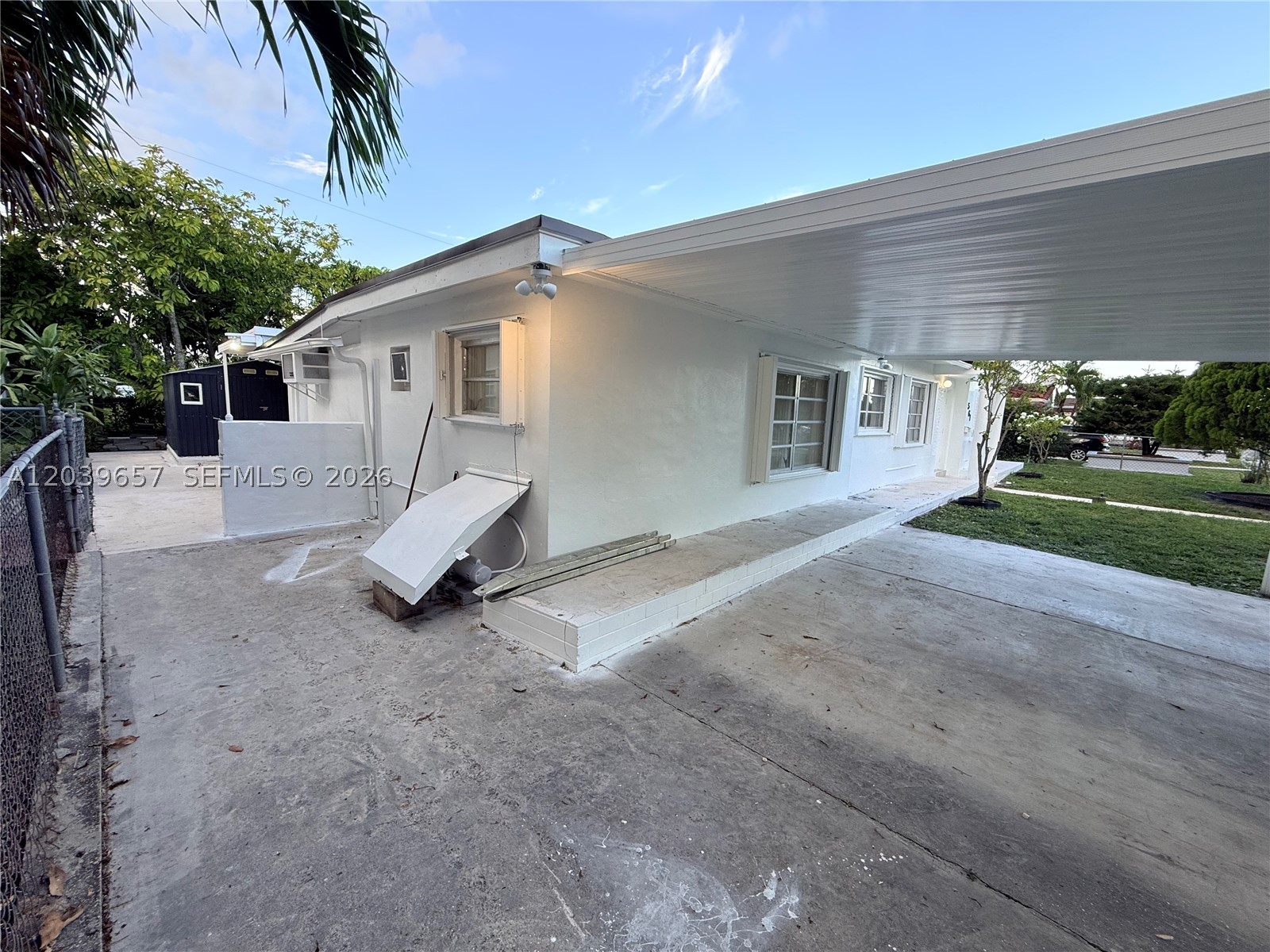 561 W 39th St #n/a, Hialeah FL 33012