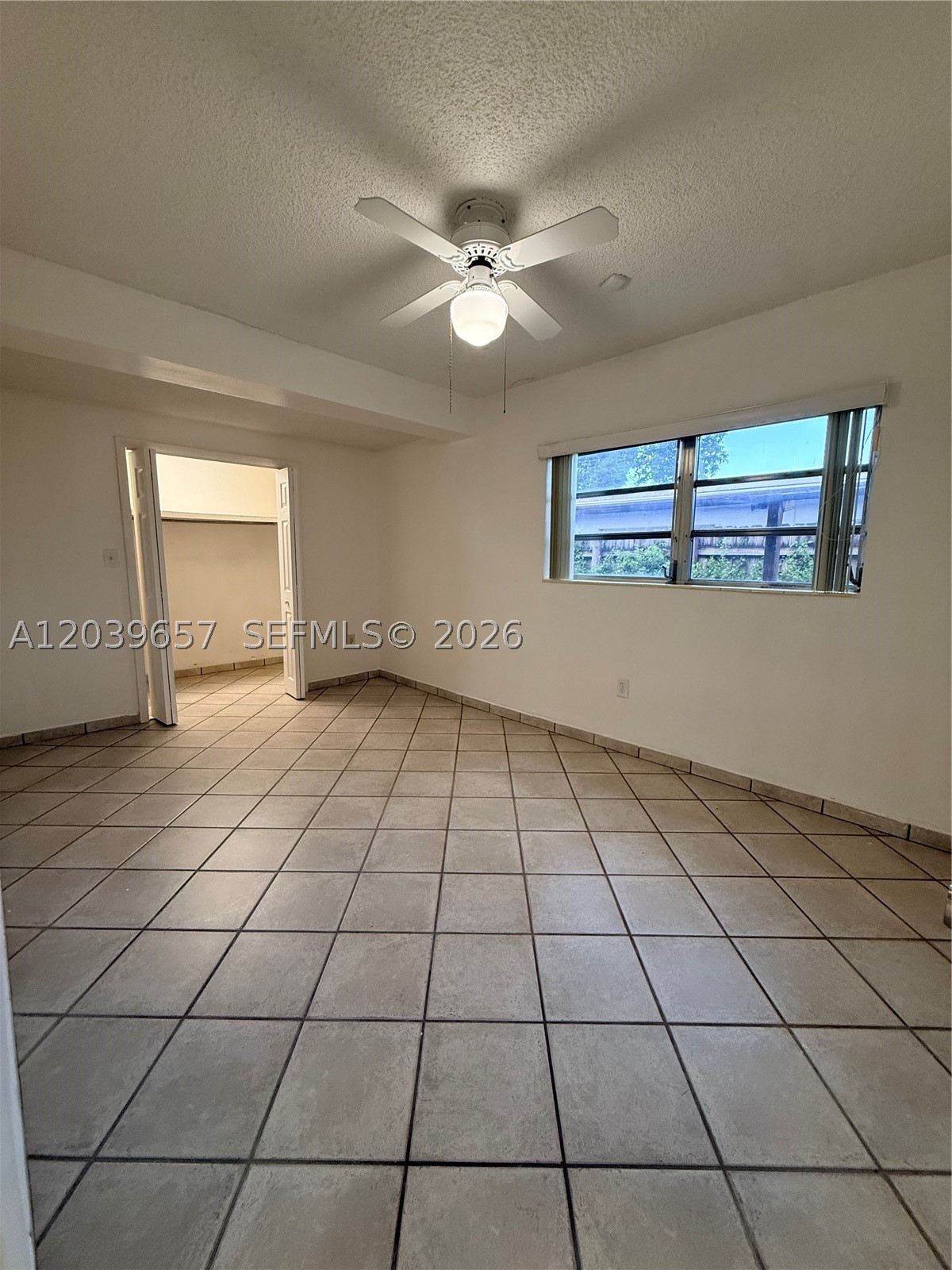561 W 39th St #n/a, Hialeah FL 33012