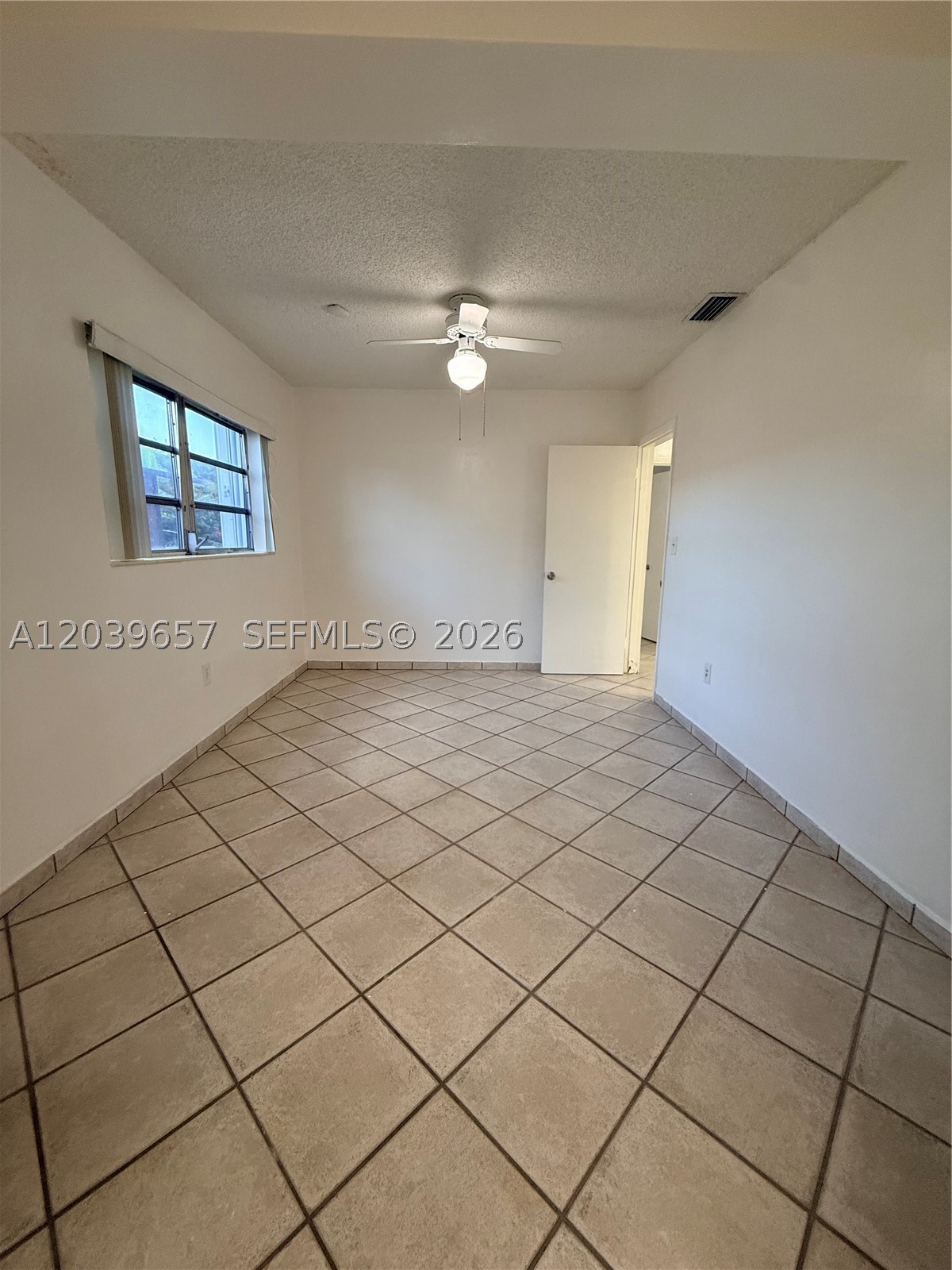 561 W 39th St #n/a, Hialeah FL 33012