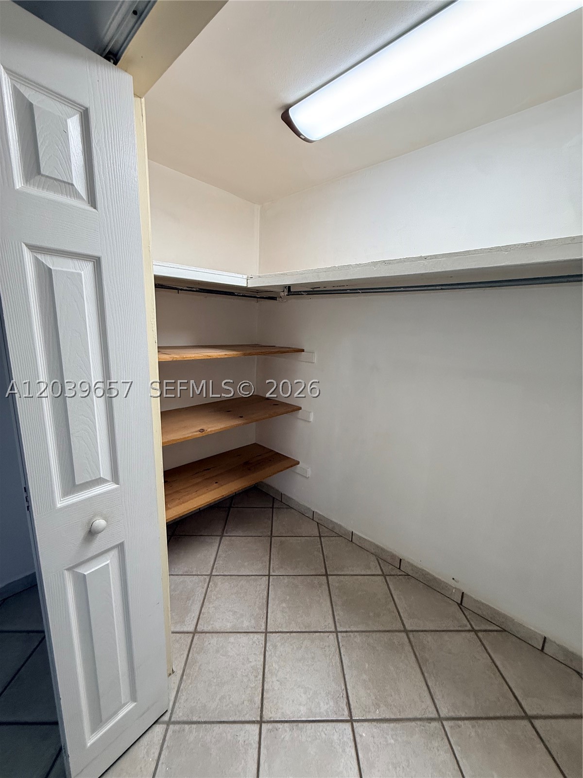 561 W 39th St #n/a, Hialeah FL 33012