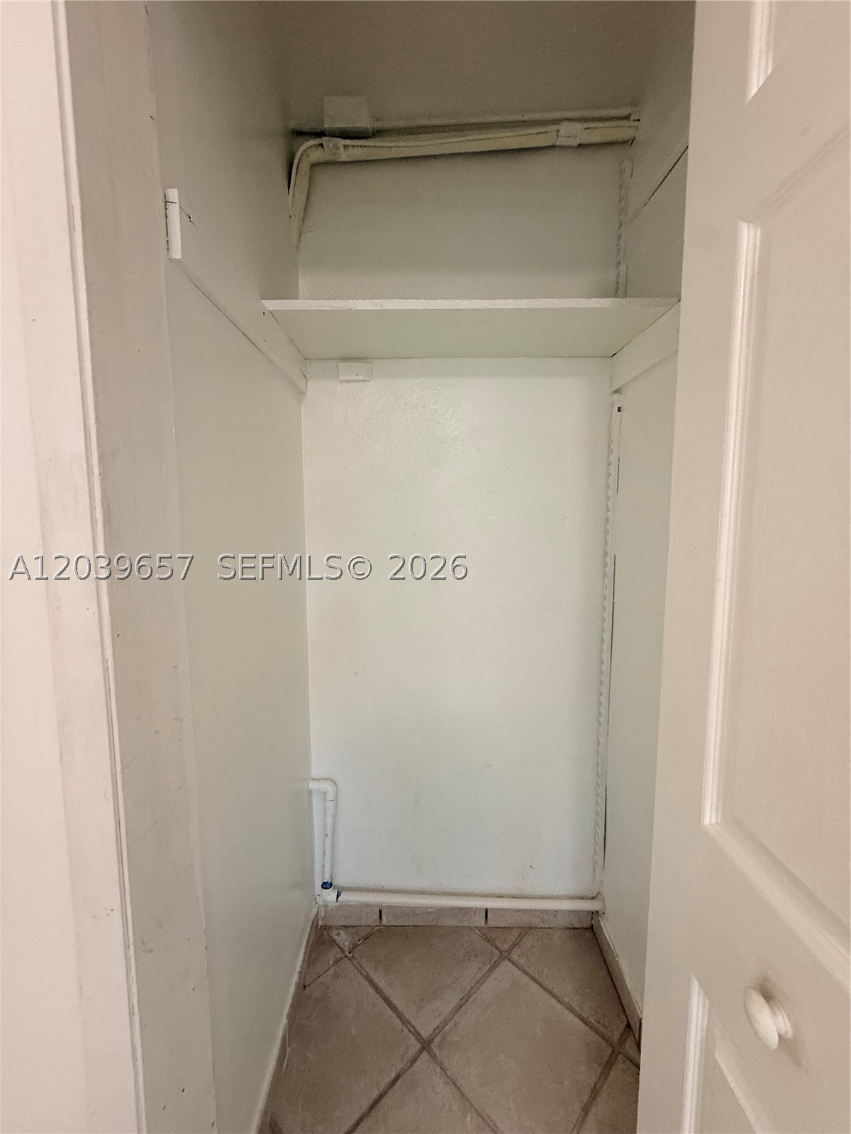 561 W 39th St #n/a, Hialeah FL 33012