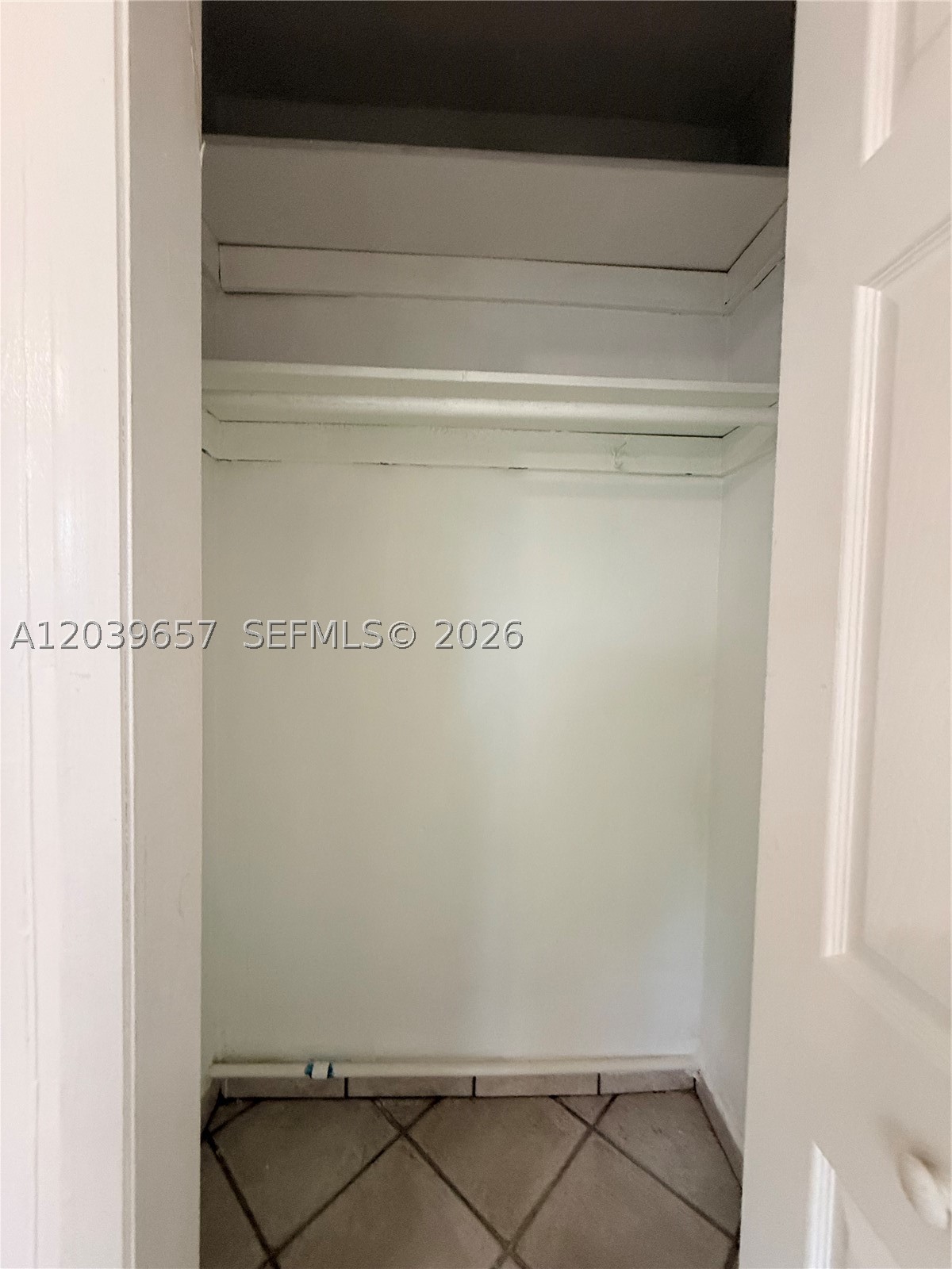 561 W 39th St #n/a, Hialeah FL 33012