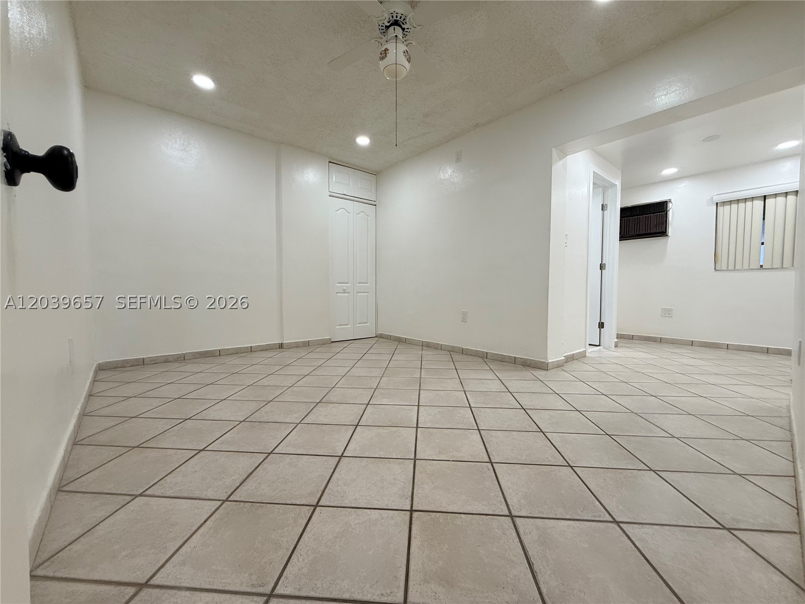561 W 39th St #n/a, Hialeah FL 33012