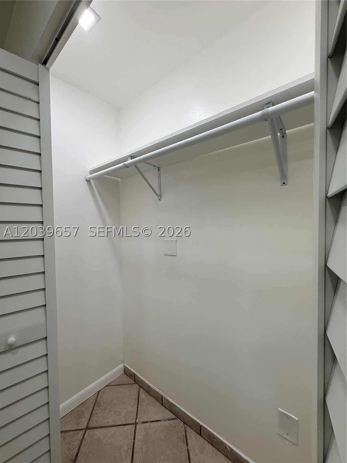 561 W 39th St #n/a, Hialeah FL 33012