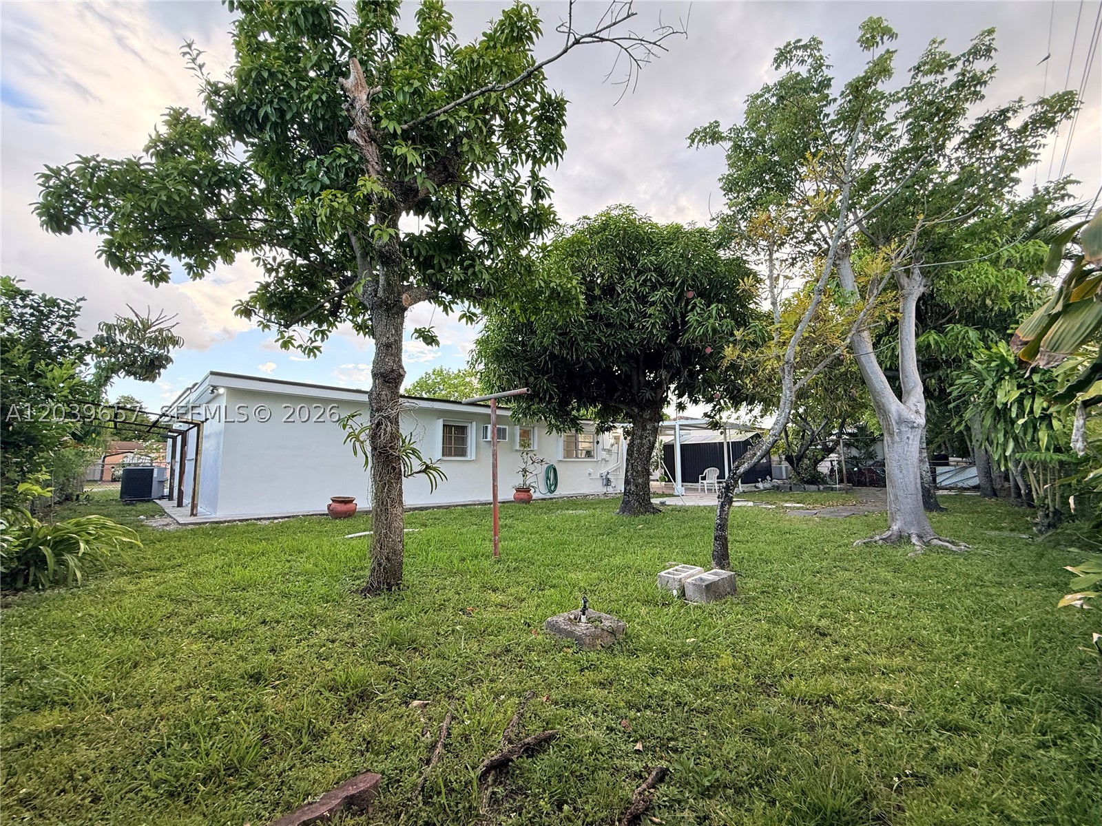 561 W 39th St #n/a, Hialeah FL 33012