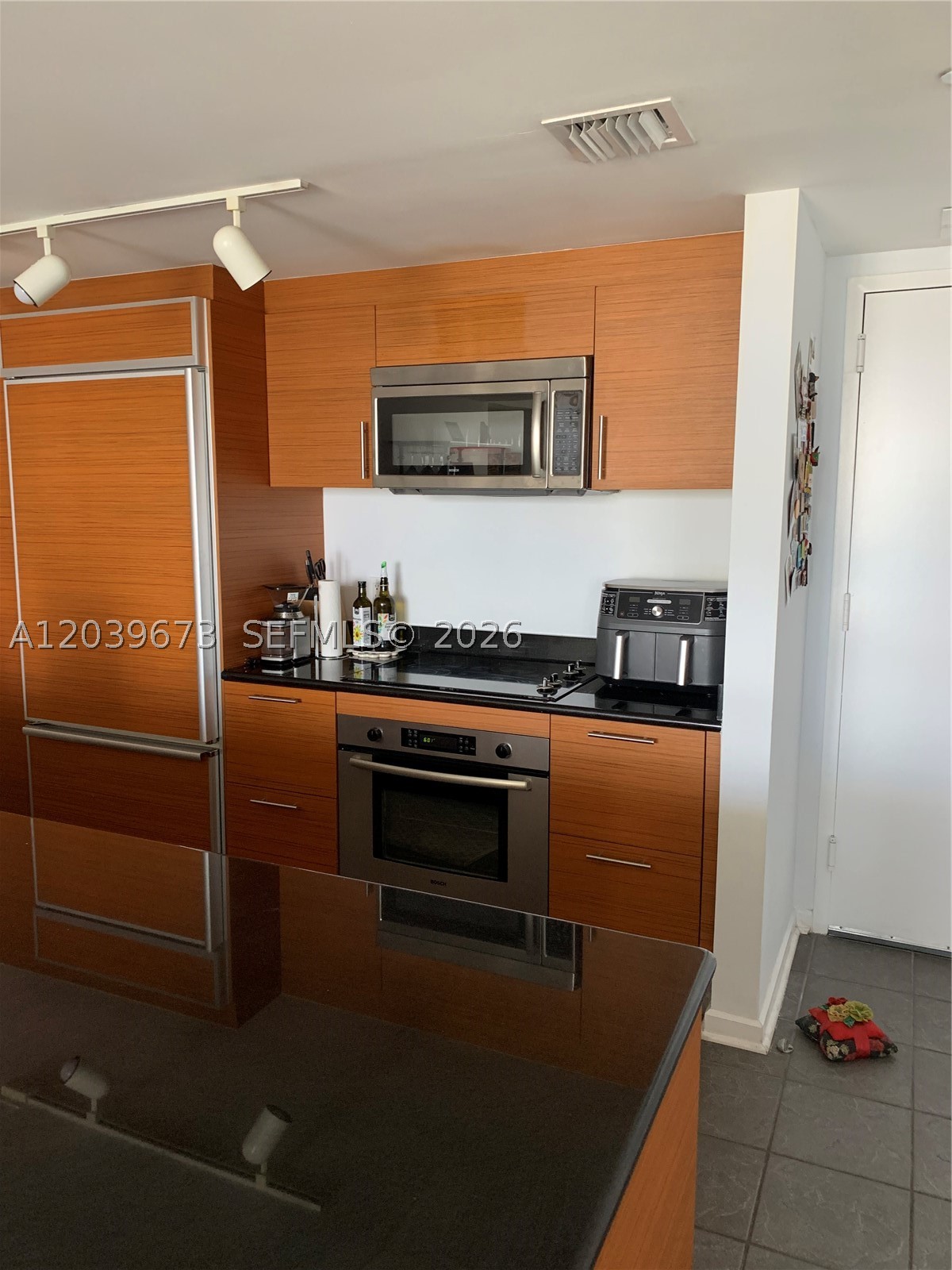 50 Biscayne Blvd #3001, Miami FL 33132