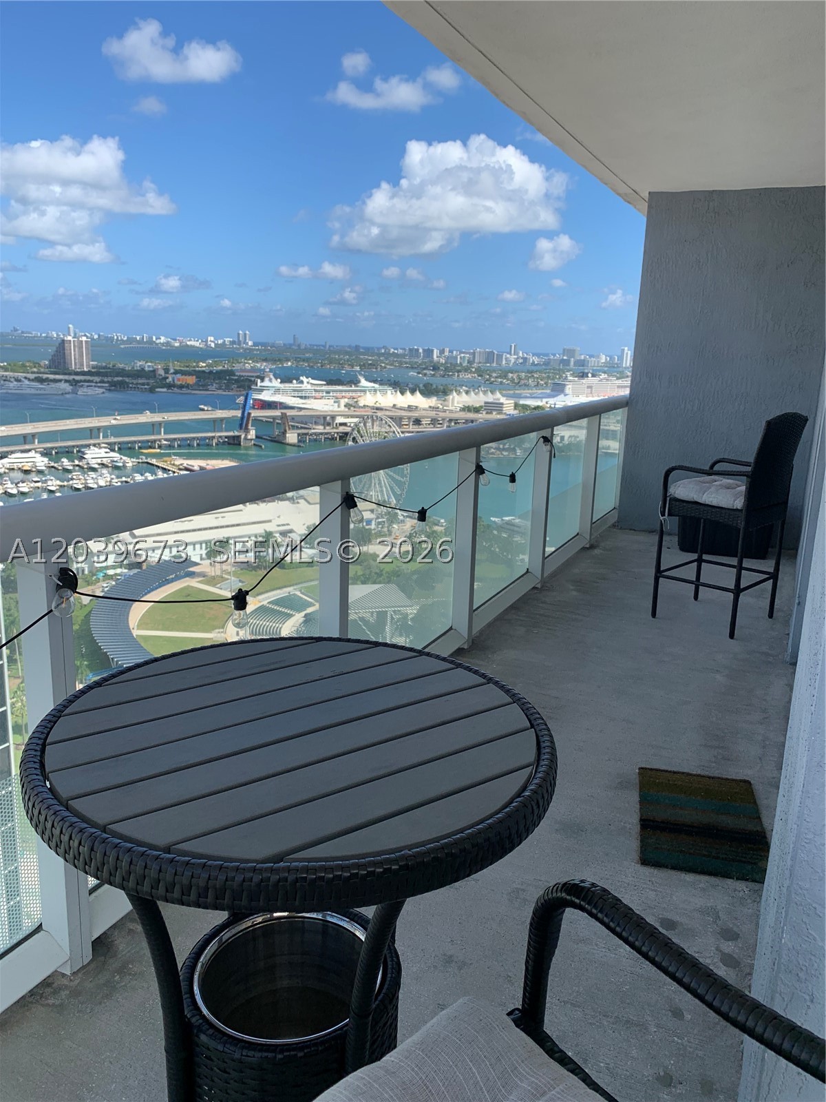 50 Biscayne Blvd #3001, Miami FL 33132