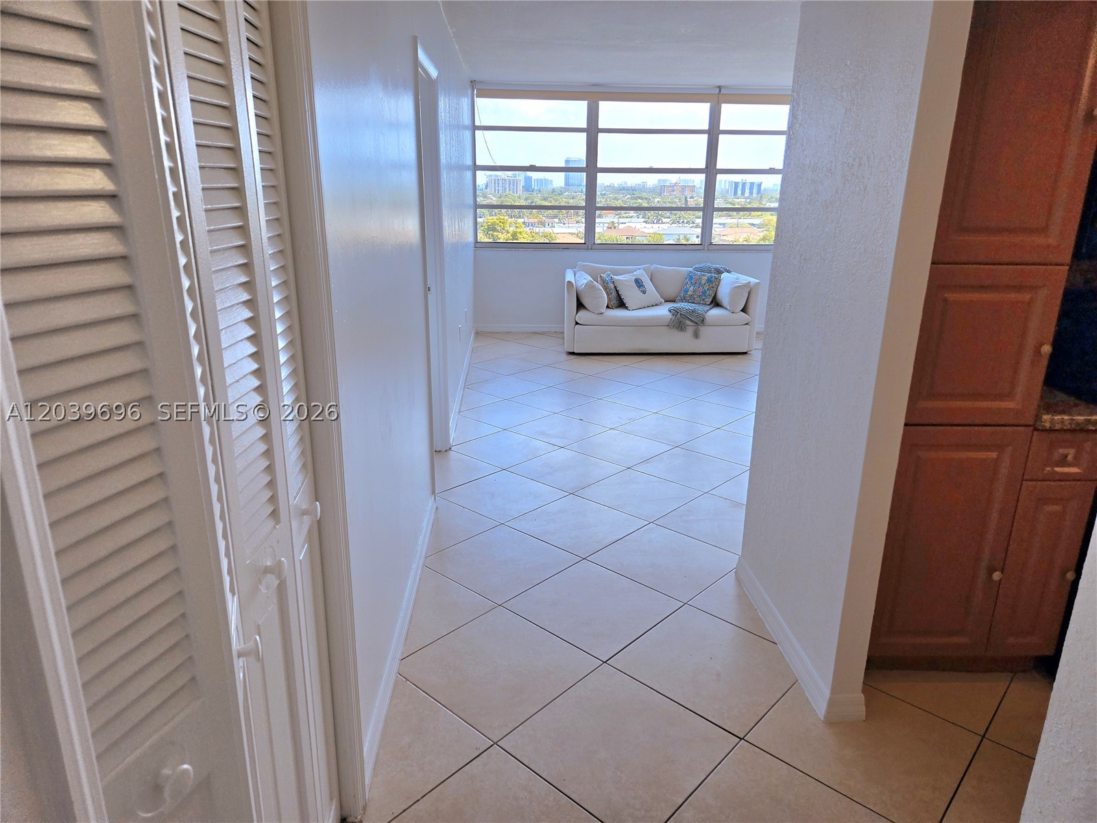 11930 N Bayshore Dr #910, North Miami FL 33181