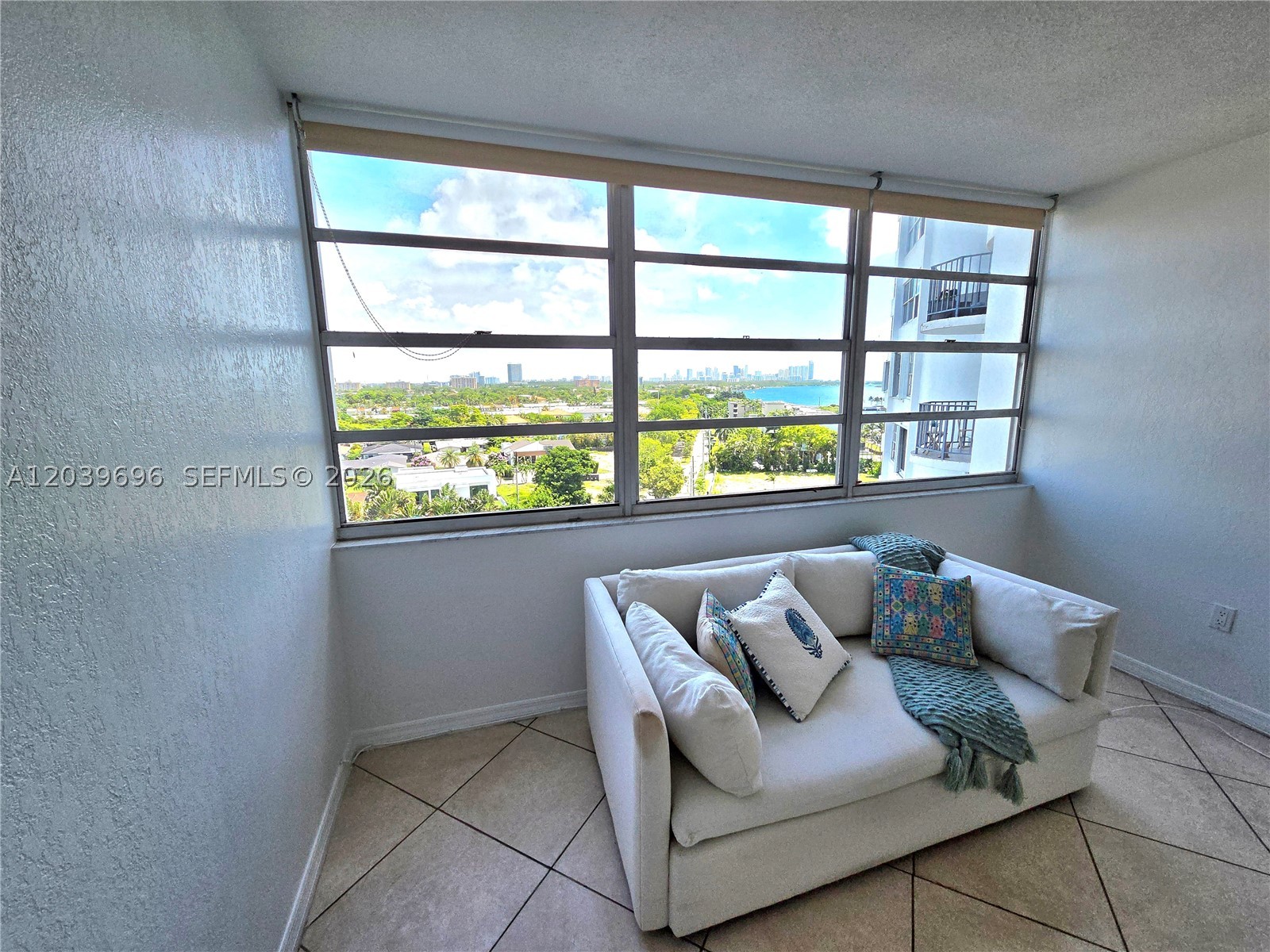 11930 N Bayshore Dr #910, North Miami FL 33181