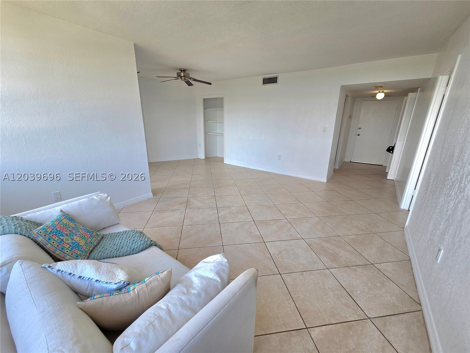 11930 N Bayshore Dr #910, North Miami FL 33181
