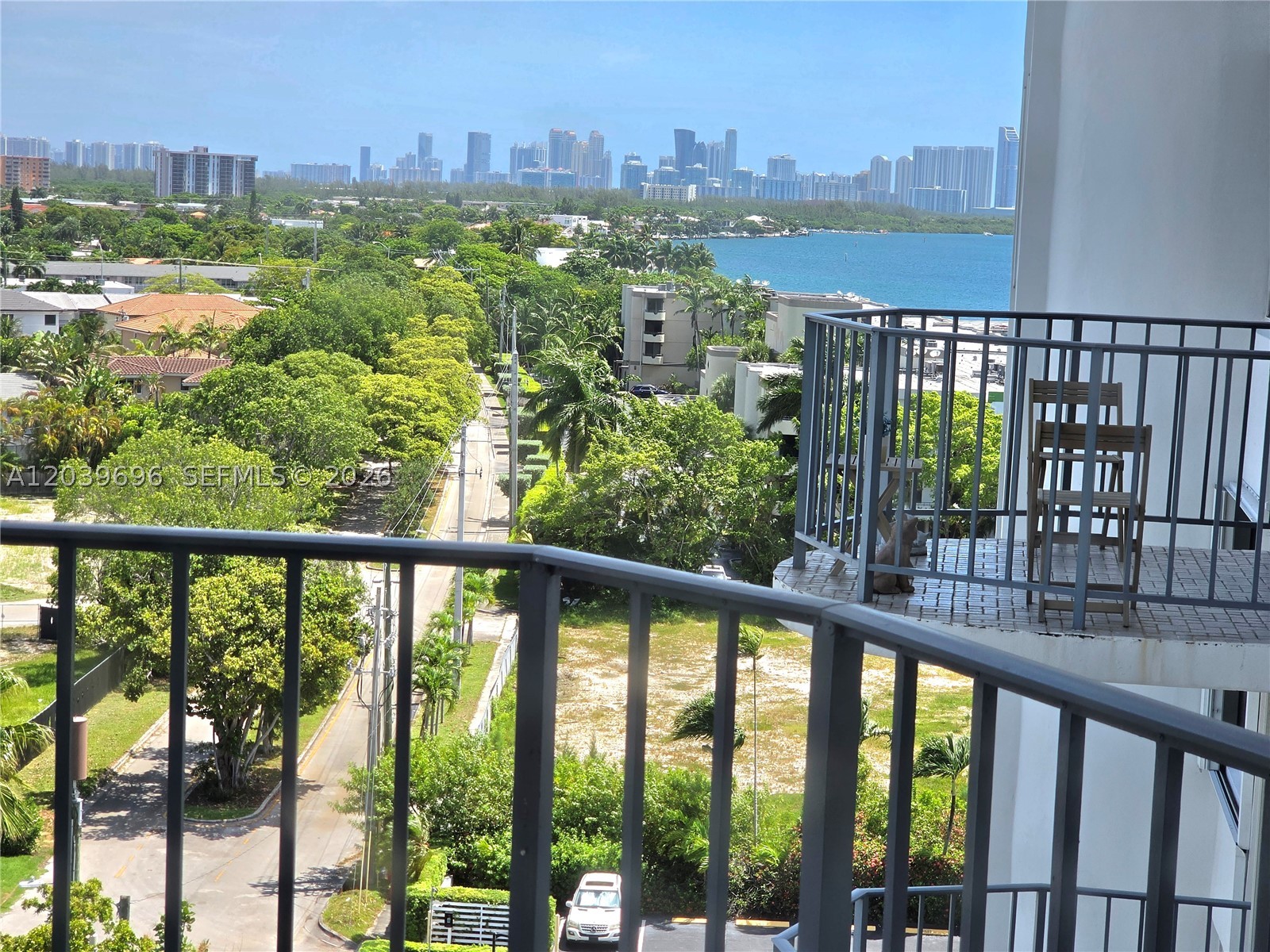 11930 N Bayshore Dr #910, North Miami FL 33181