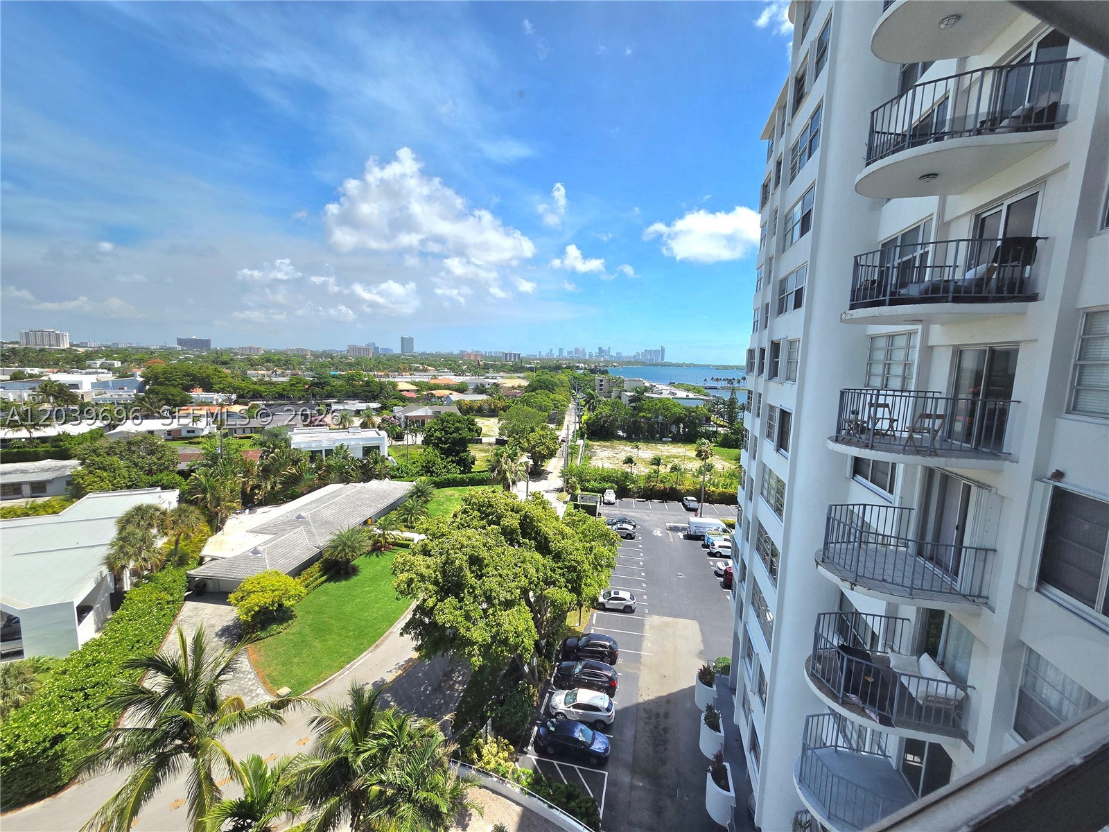 11930 N Bayshore Dr #910, North Miami FL 33181