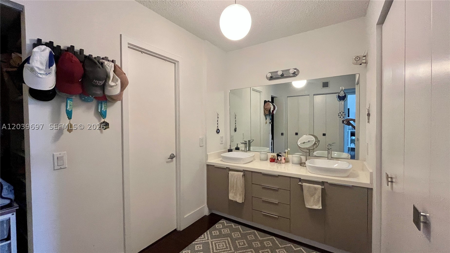 3701 N Country Club Dr #304, Aventura FL 33180