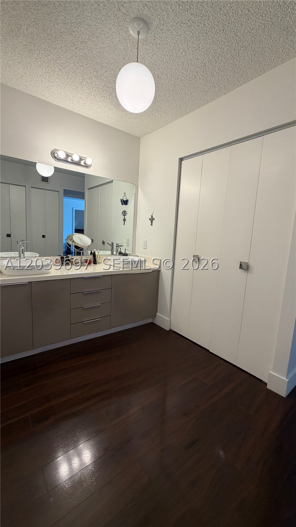 3701 N Country Club Dr #304, Aventura FL 33180