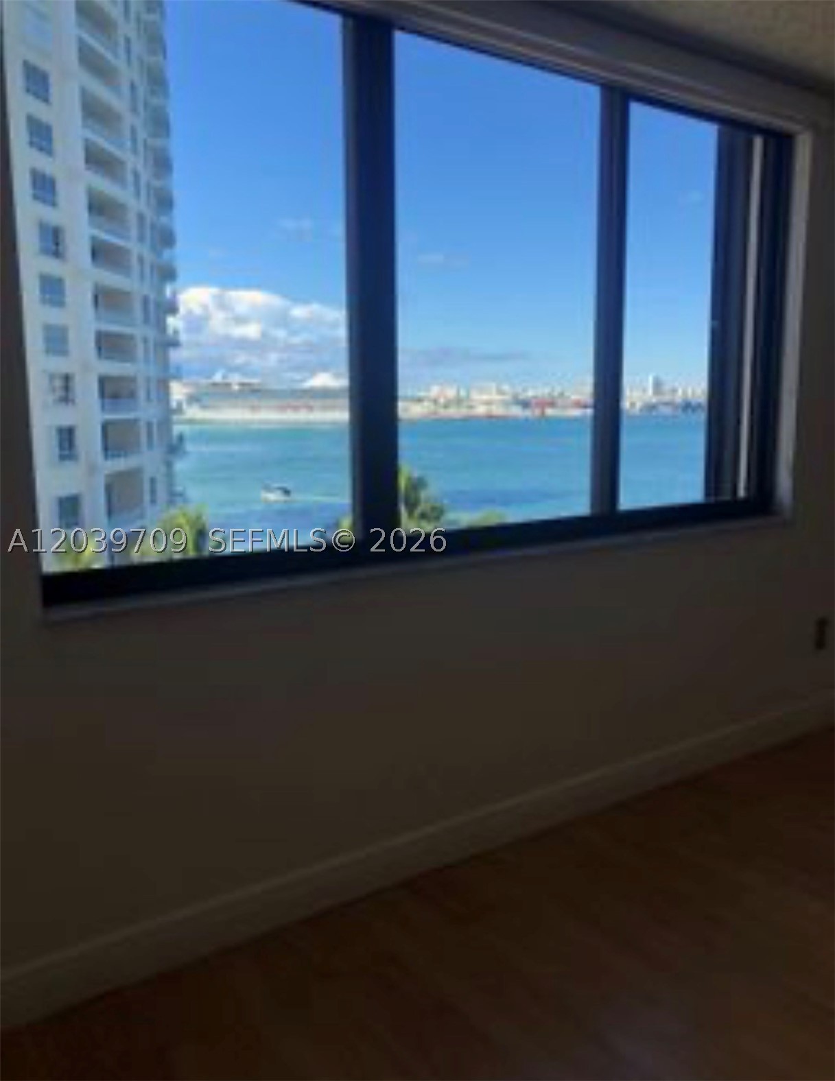 540 Brickell Key Dr #828, Miami FL 33131