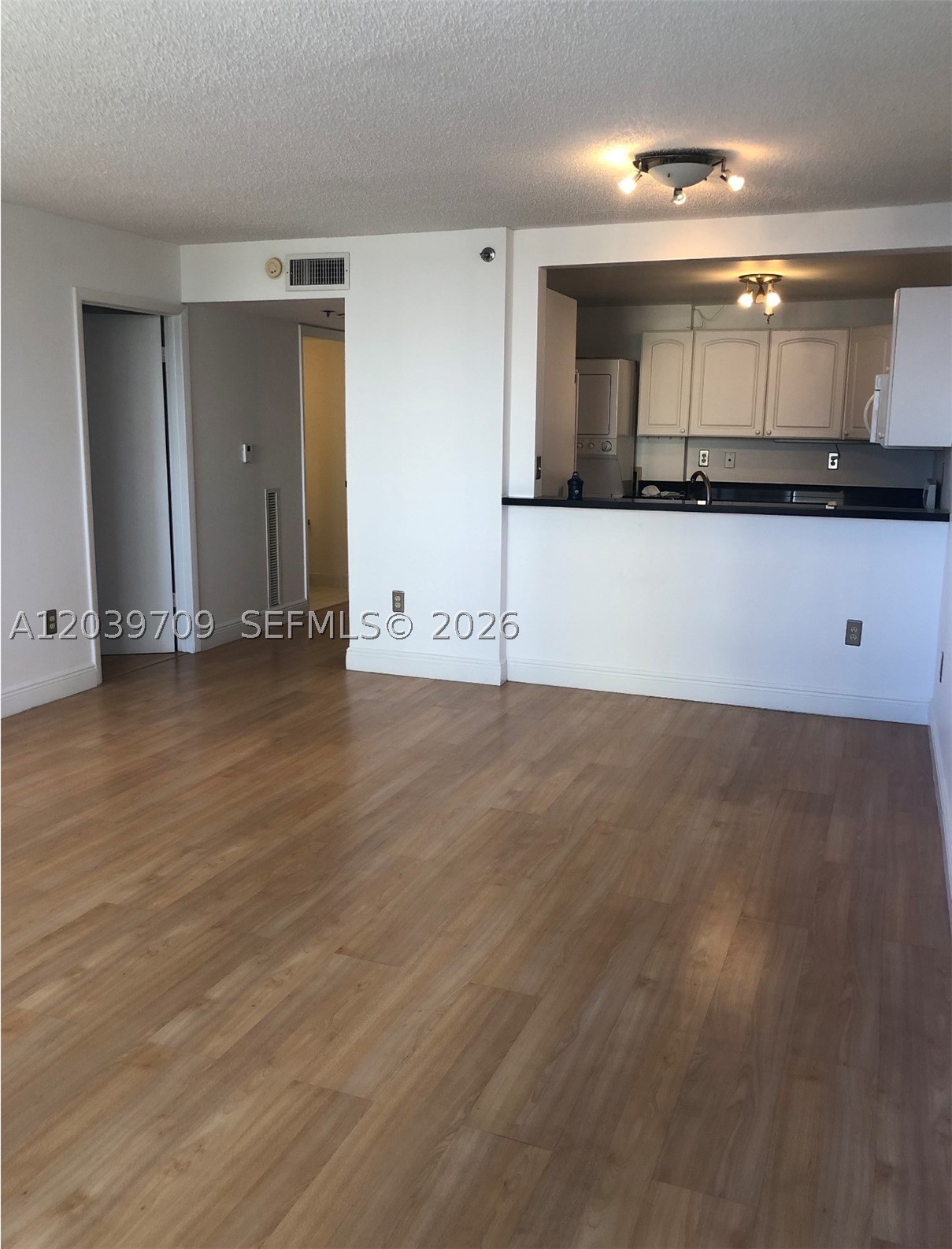 540 Brickell Key Dr #828, Miami FL 33131