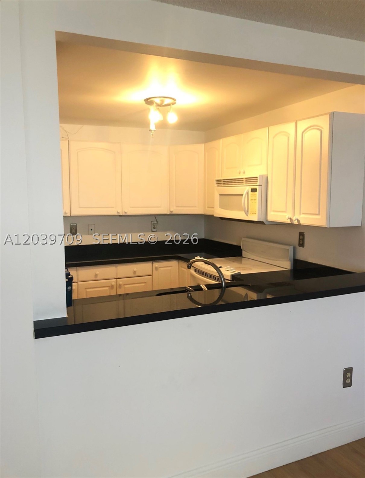 540 Brickell Key Dr #828, Miami FL 33131