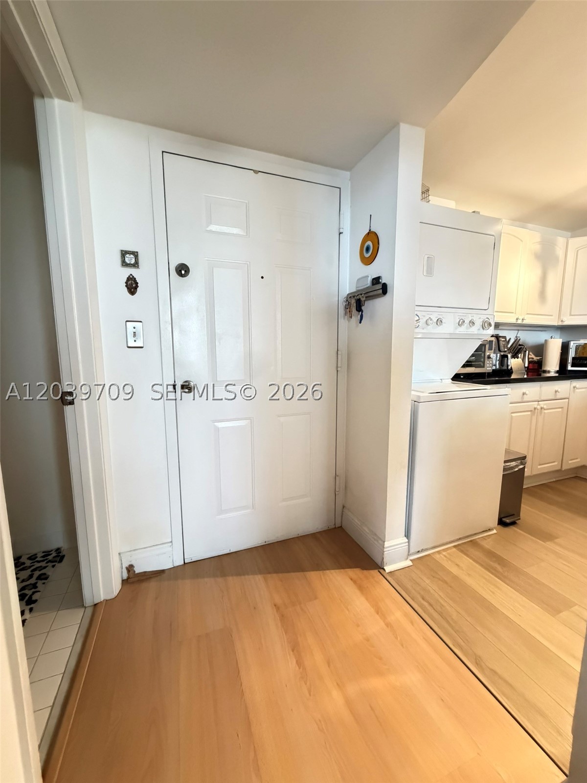 540 Brickell Key Dr #828, Miami FL 33131
