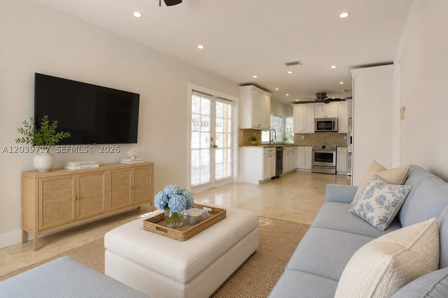 8725 SW 160 St, Palmetto Bay FL 33157