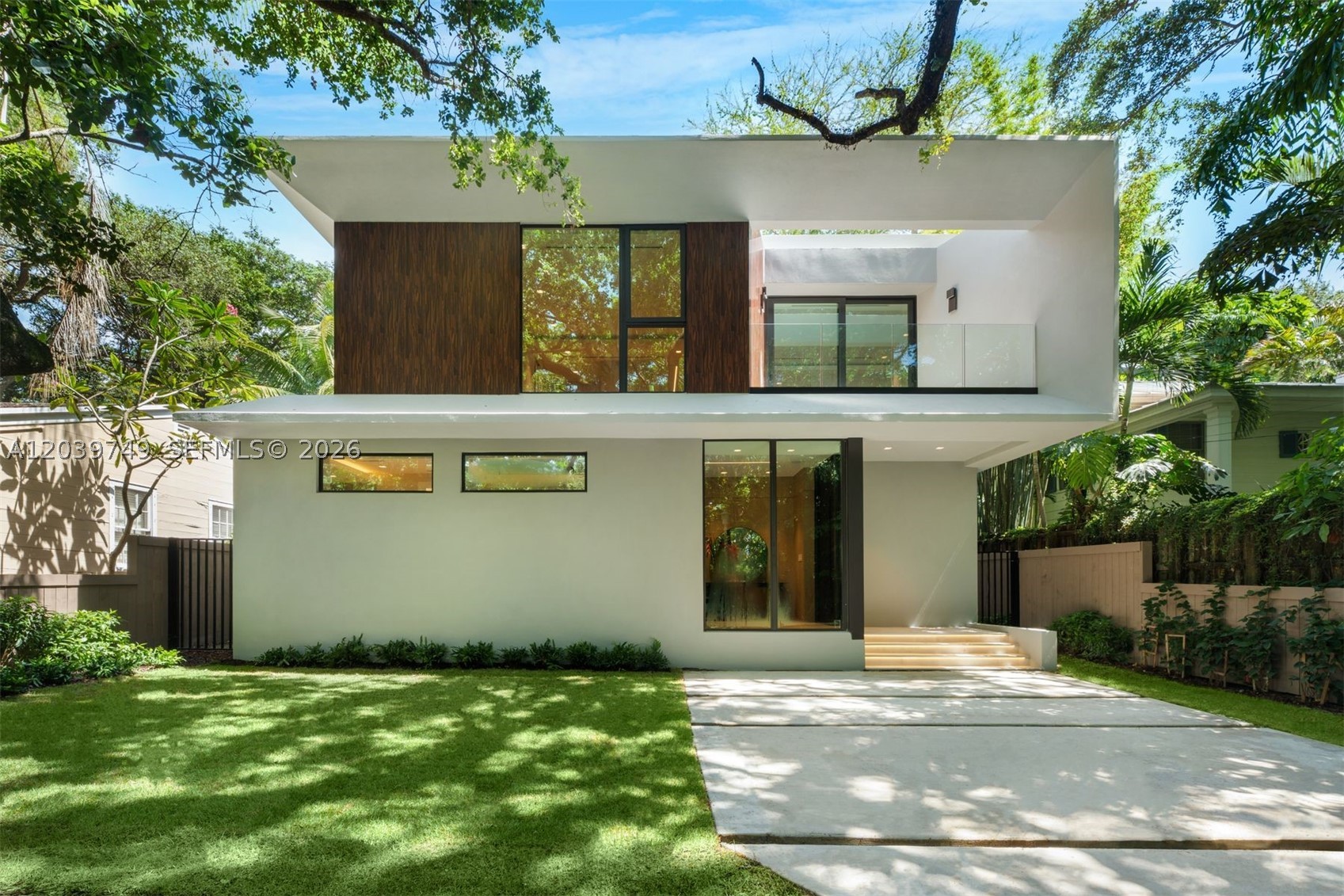 3579 Avocado Ave, Miami FL 33133