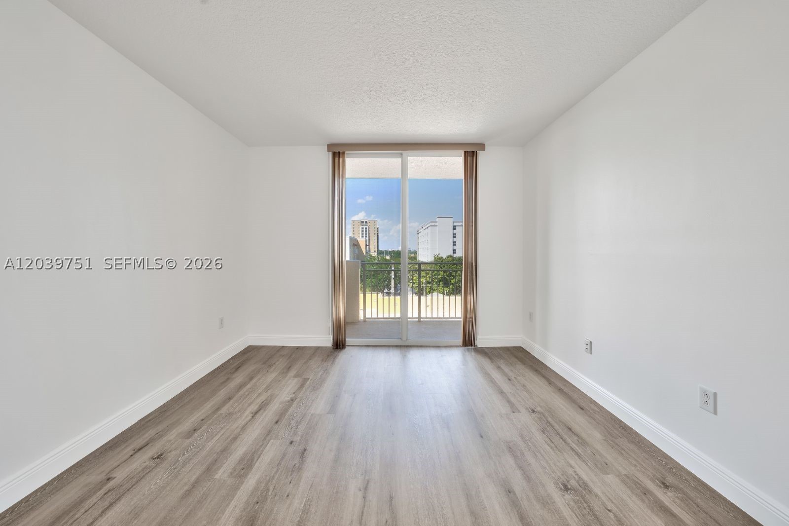 215 SW 42nd Ave #507, Miami FL 33134