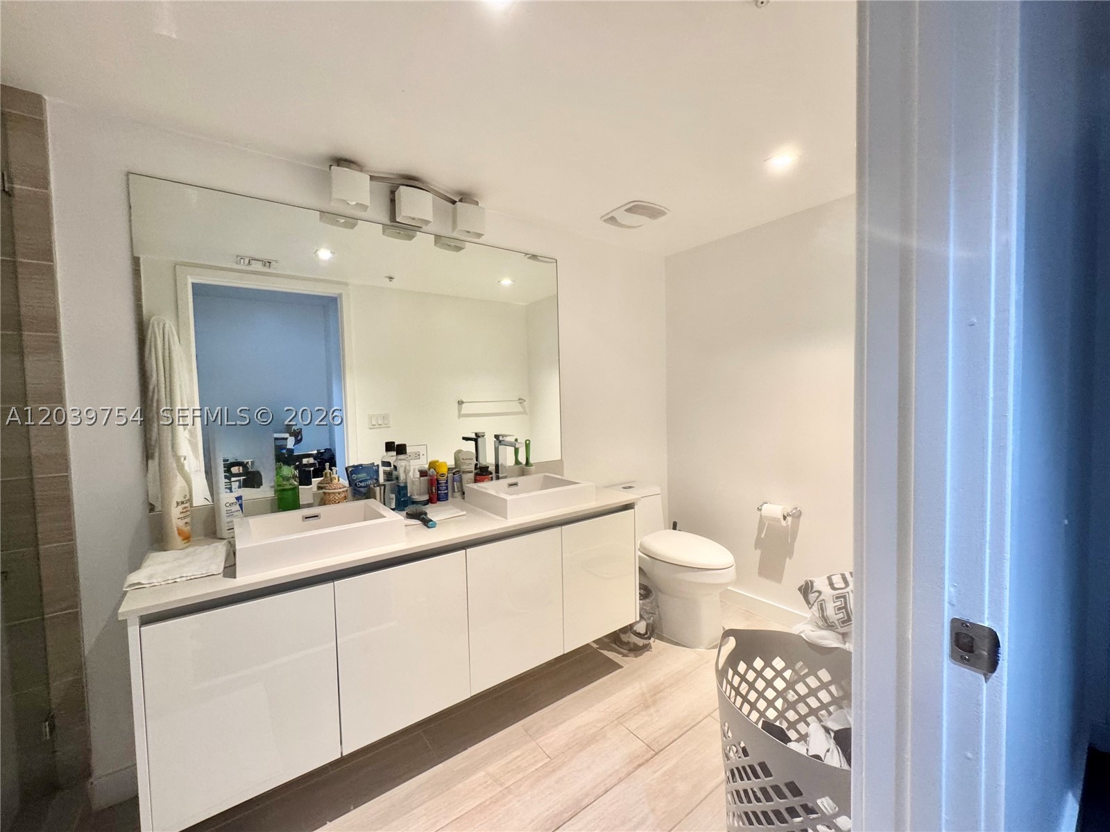 1600 SW 1st Ave #910, Miami FL 33129